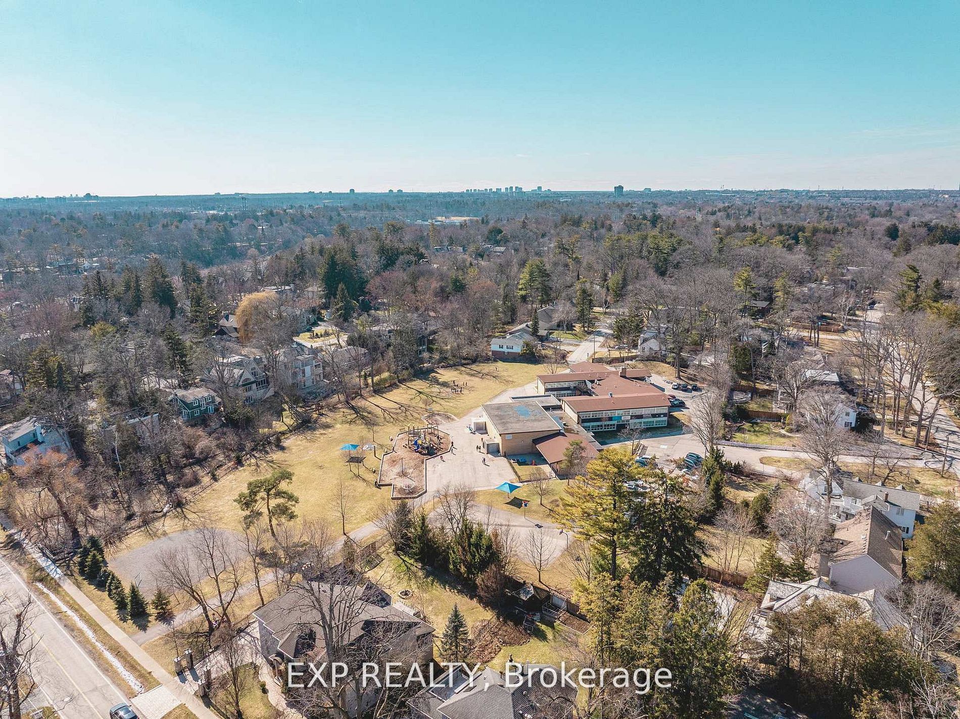 1252 Mona Road Property Photo 3