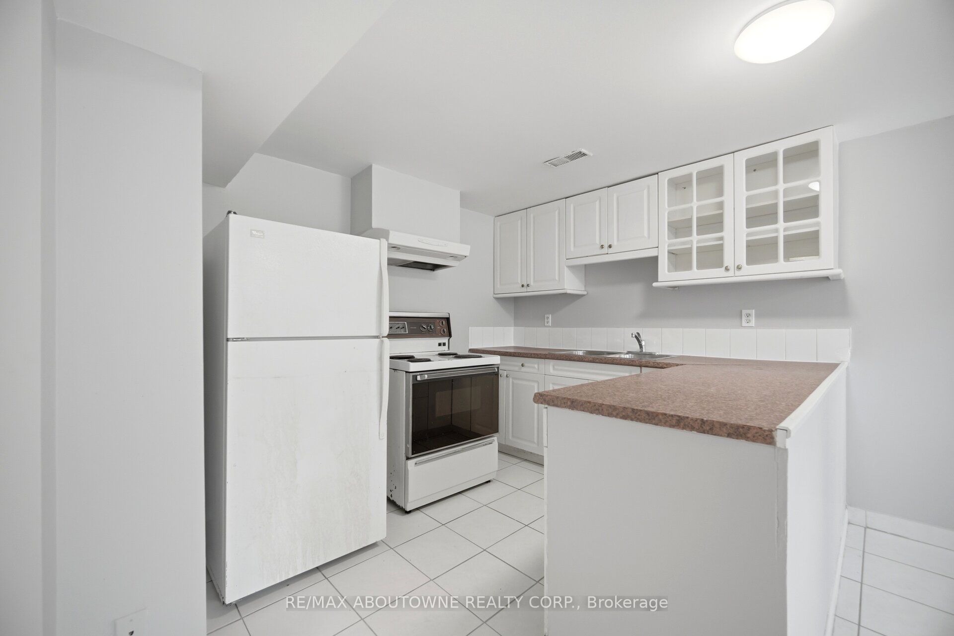203 Nelson Street 3 Property Photo 13