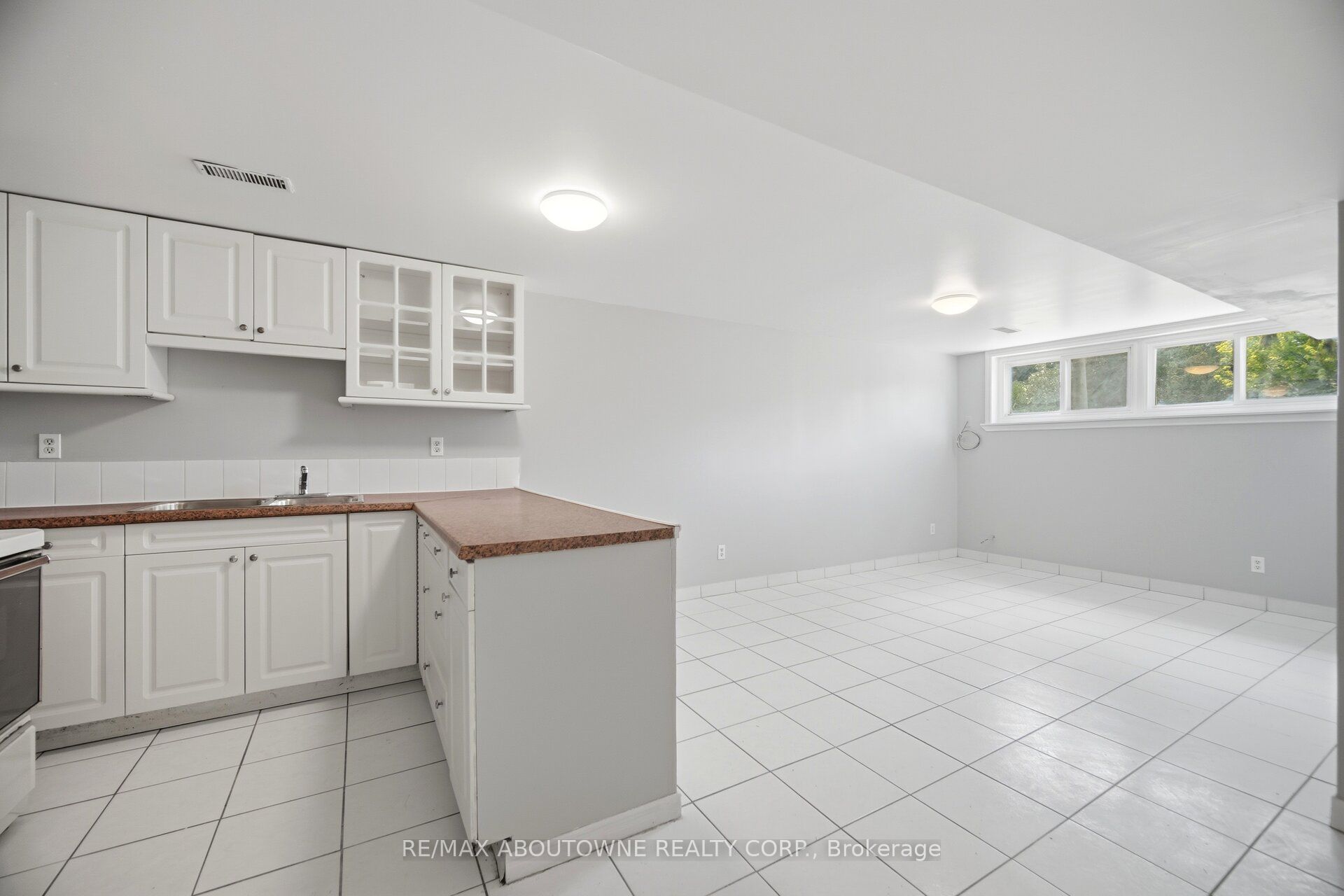 203 Nelson Street 3 Property Photo 17