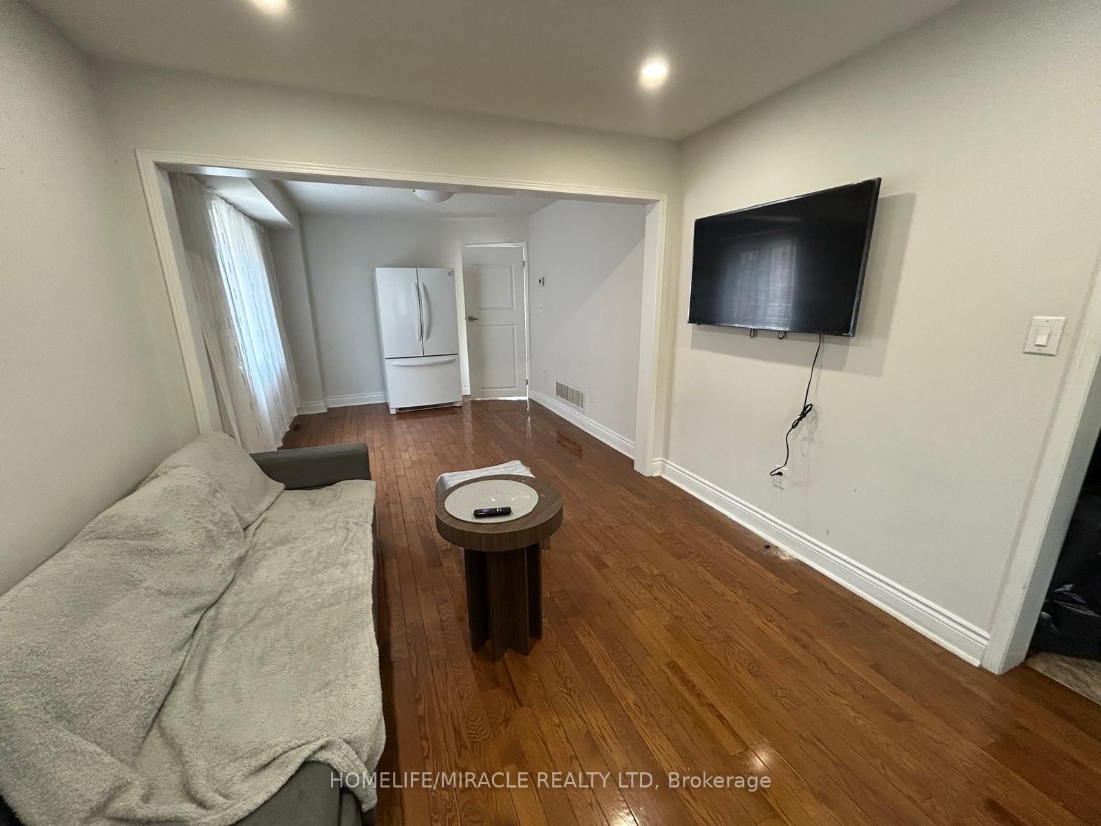 42 Lockwood Road Upper Property Photo 6