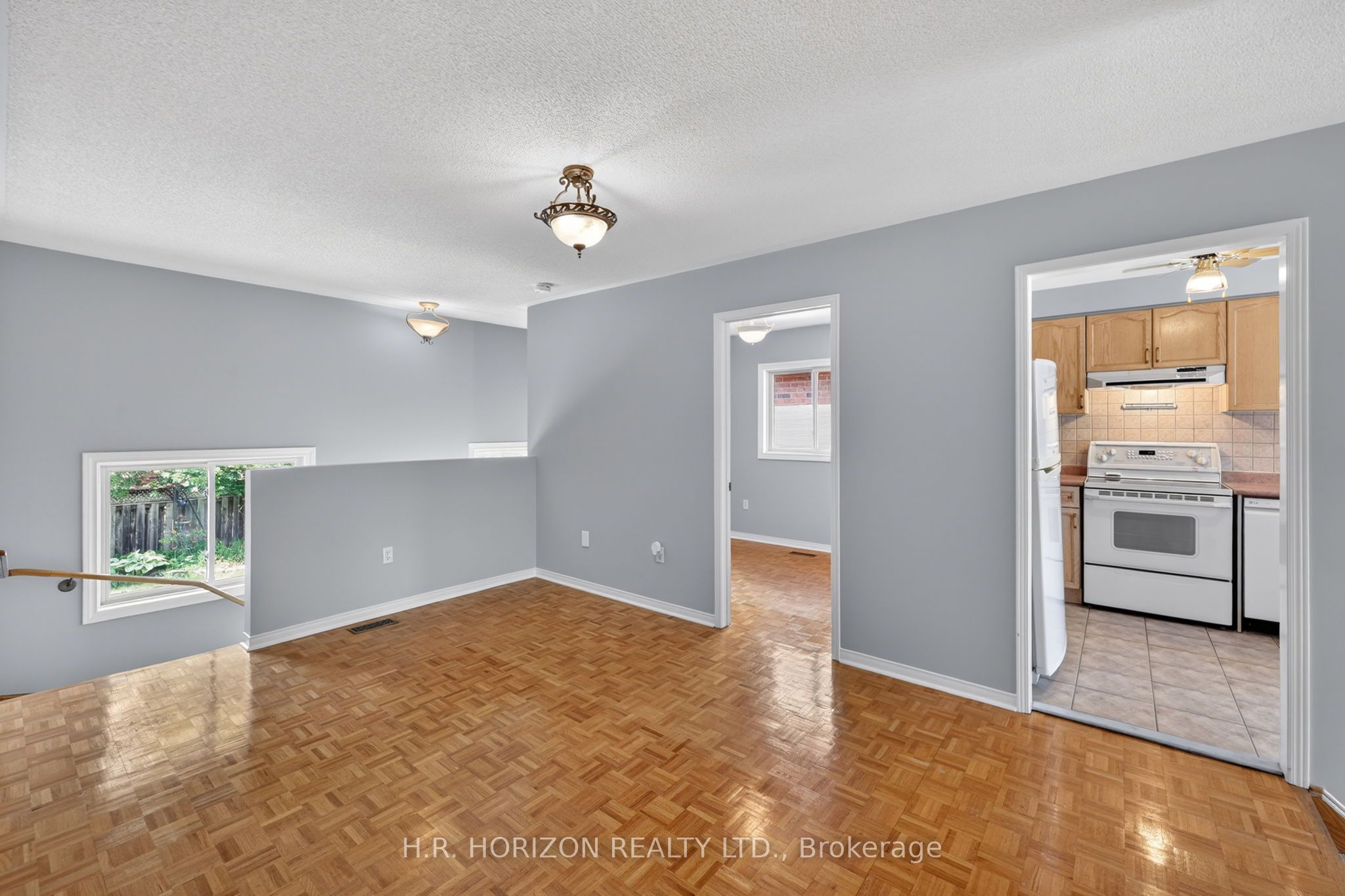 8 Schaefer Place Property Photo 10