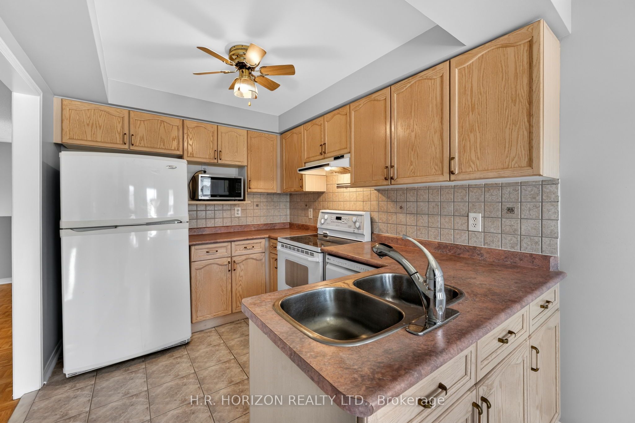 8 Schaefer Place Property Photo 13