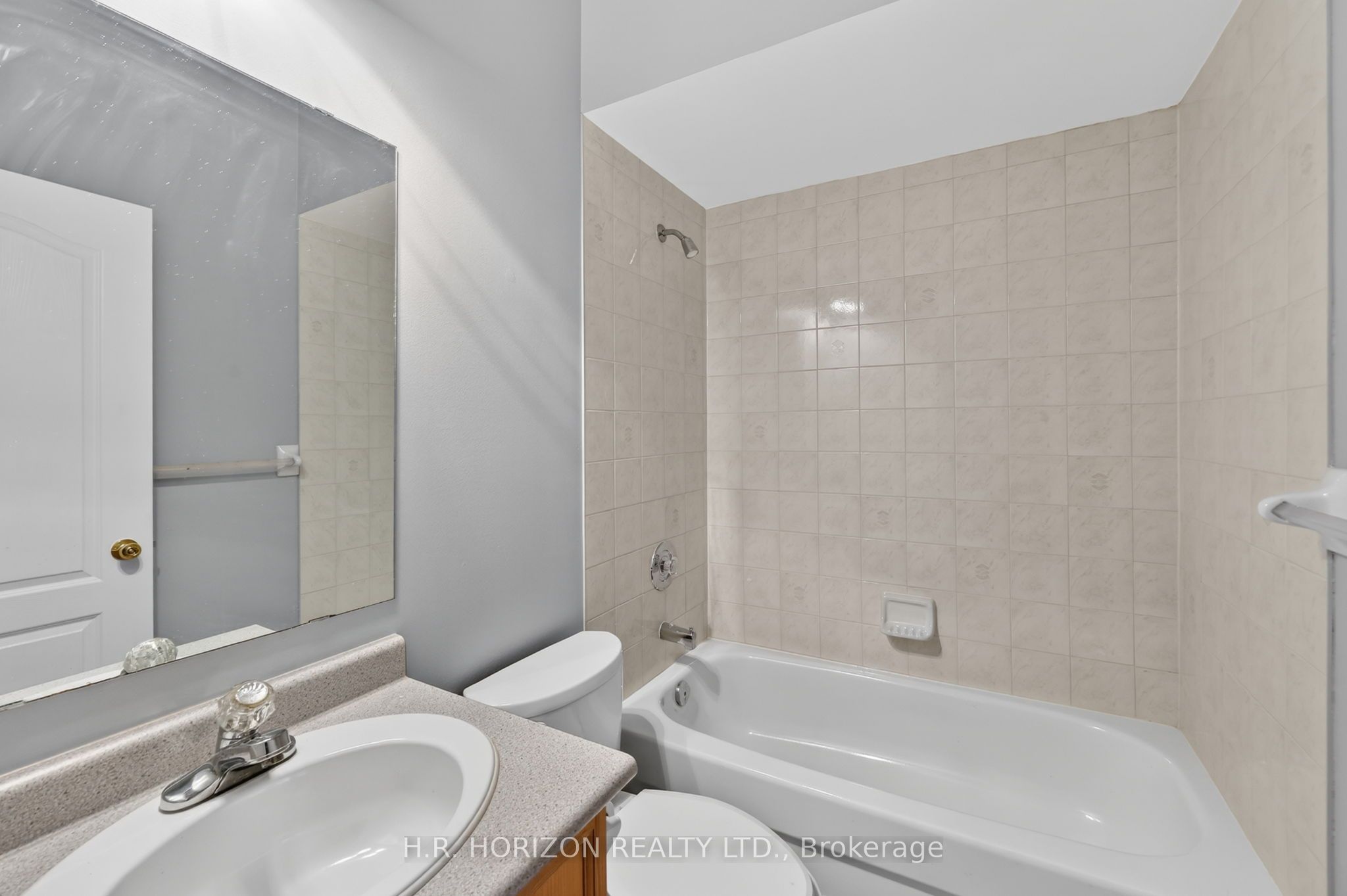 8 Schaefer Place Property Photo 30