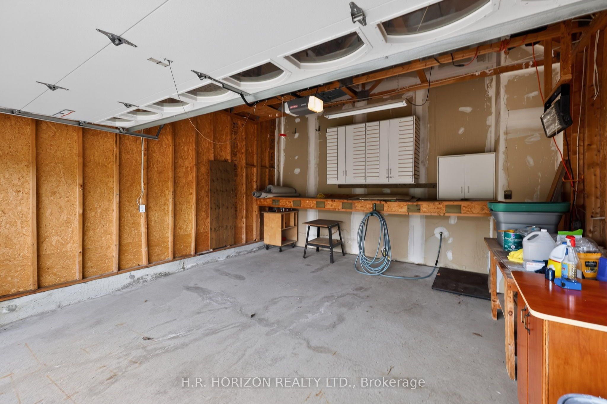 8 Schaefer Place Property Photo 33