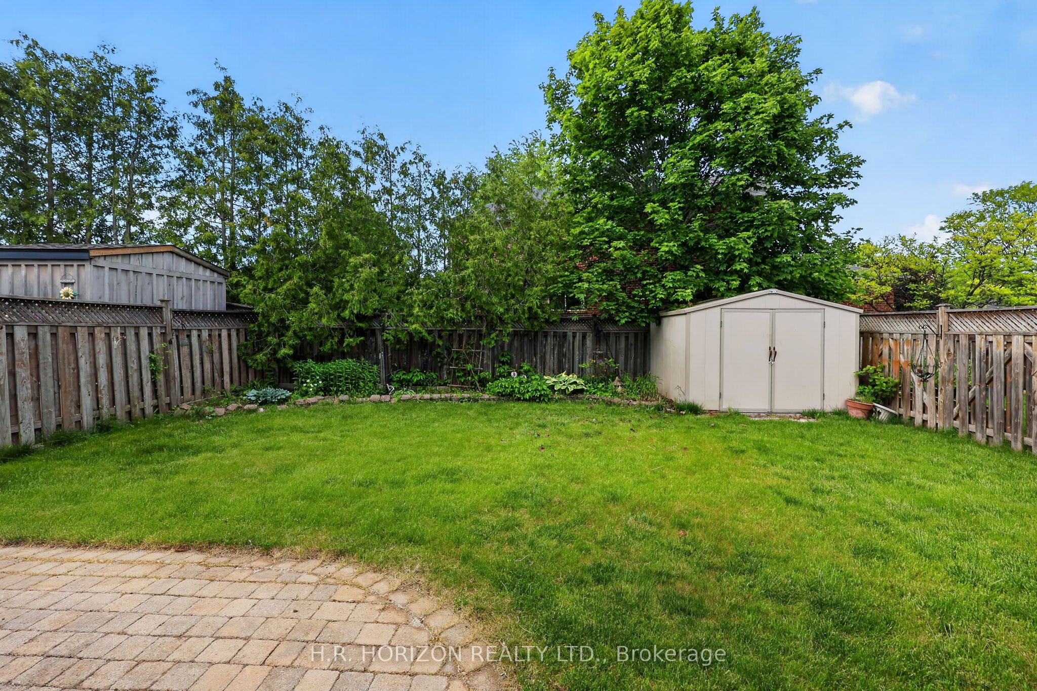 8 Schaefer Place Property Photo 39