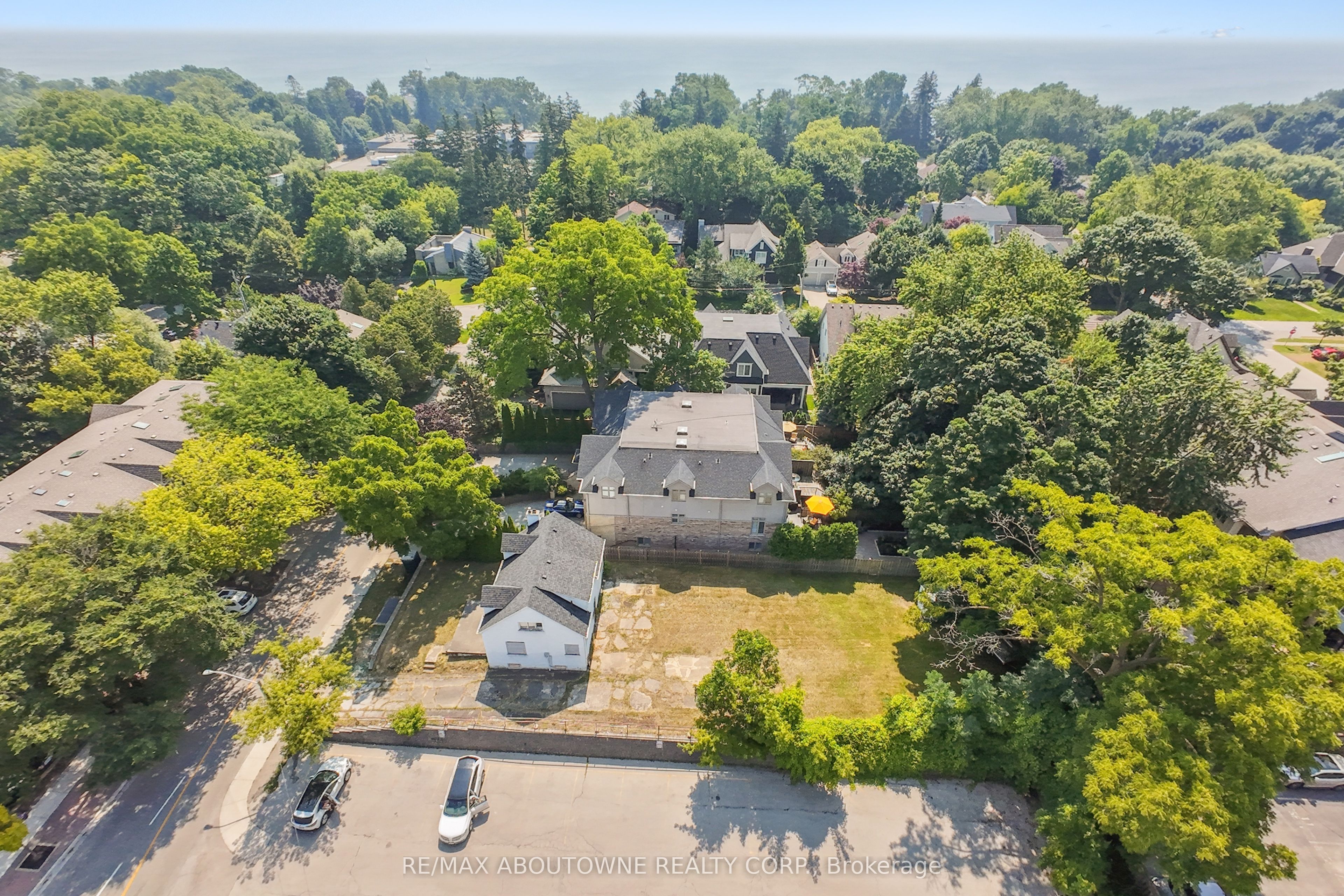 86 Kerr Street Property Photo 8
