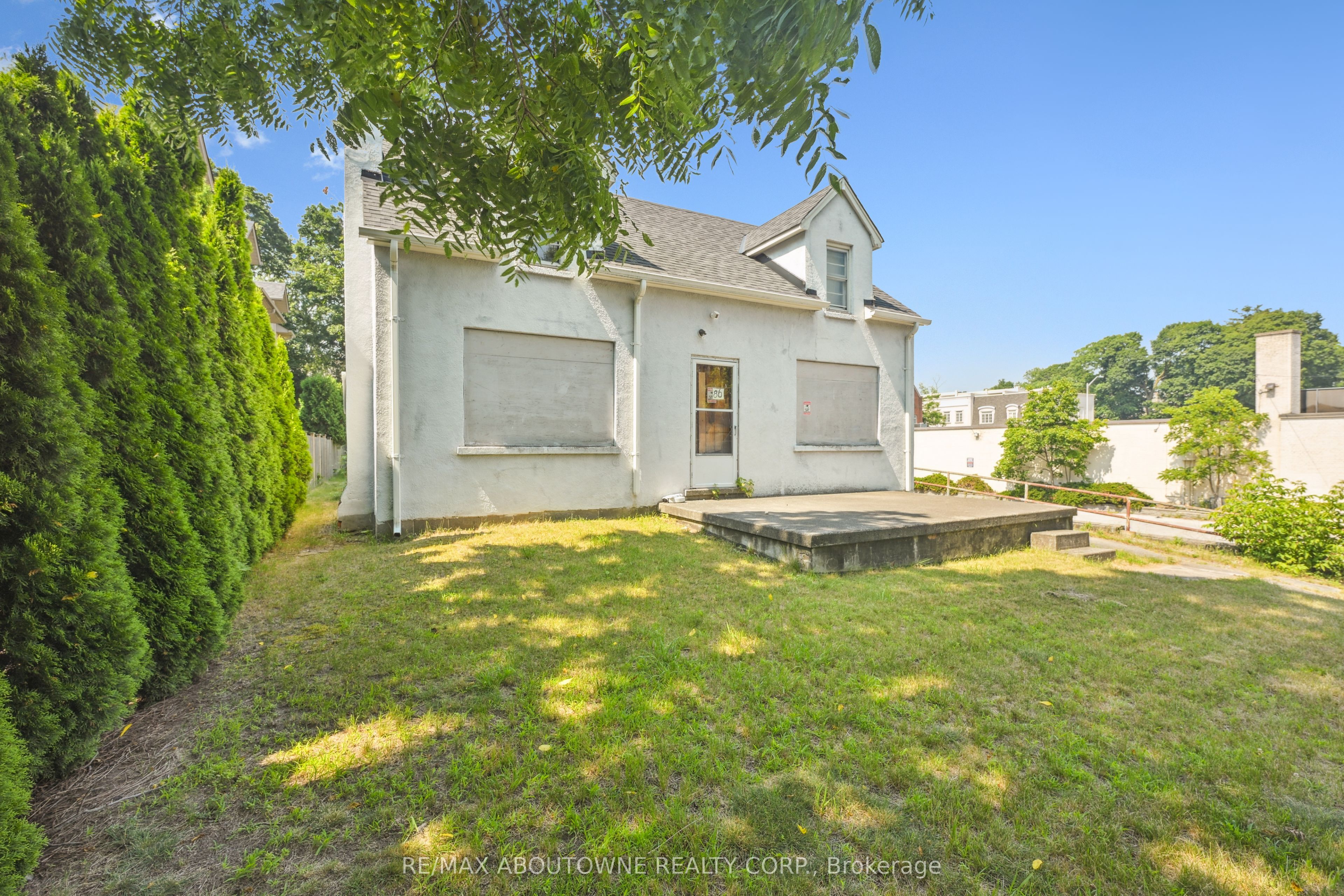 86 Kerr Street Property Photo 12
