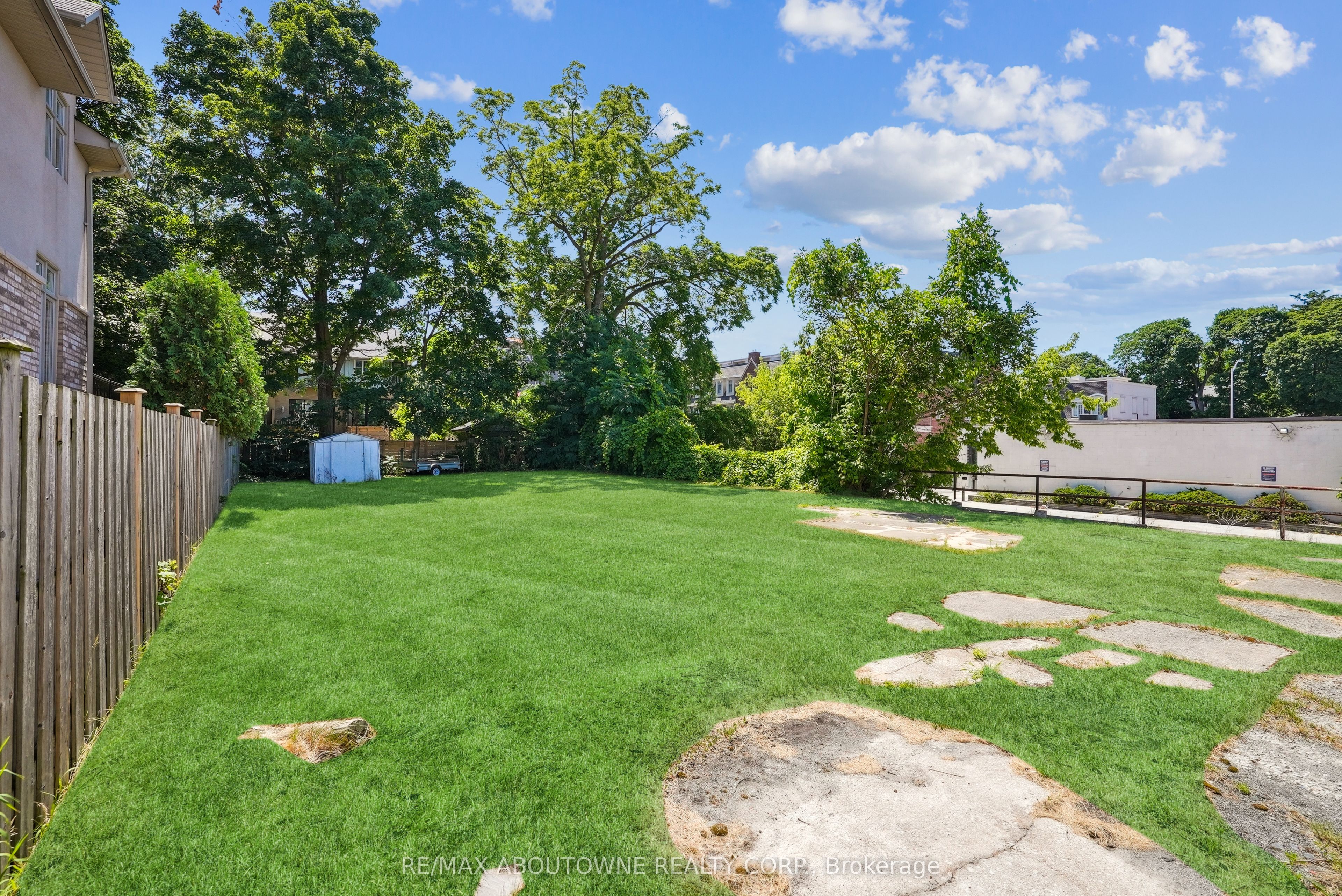 86 Kerr Street Property Photo 15