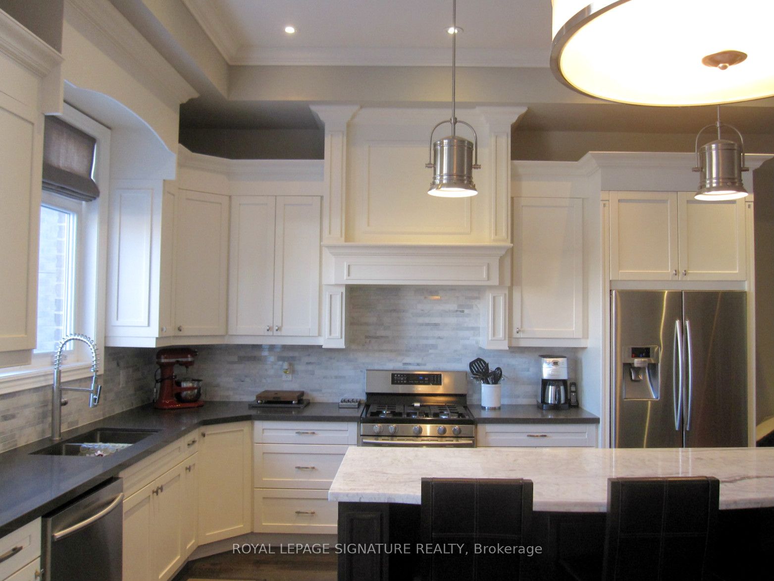 18b Algoma Street Property Photo 18