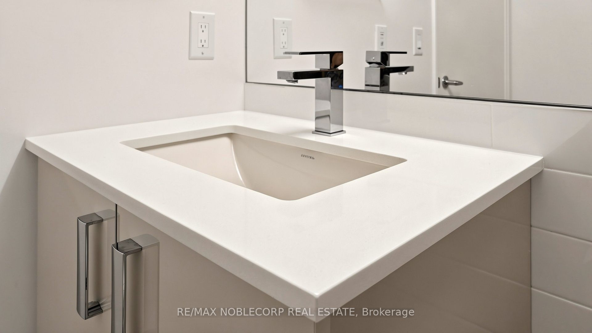 10 Gibbs Road 616 Property Photo 17