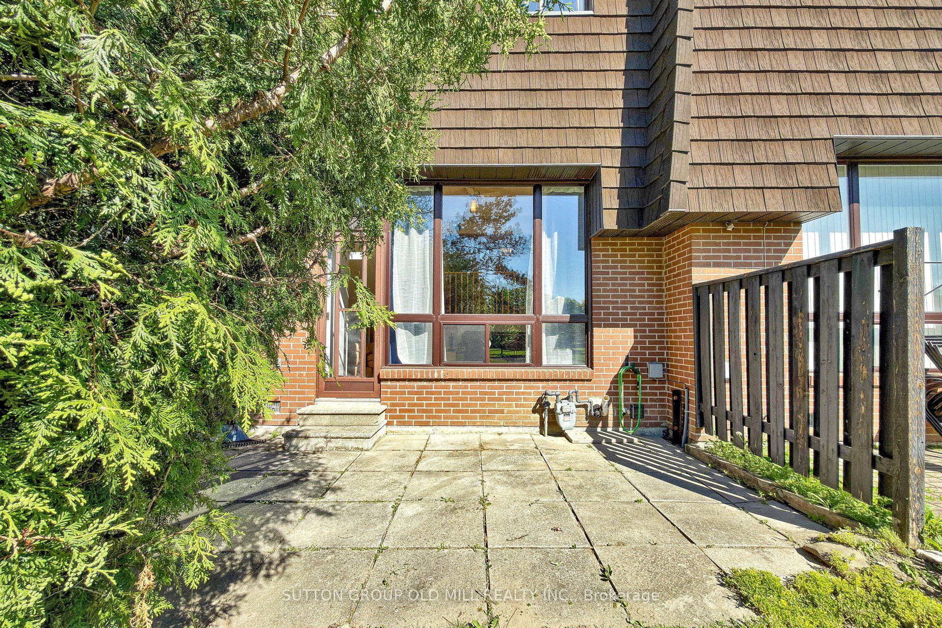 96 Darras Court Property Photo 43