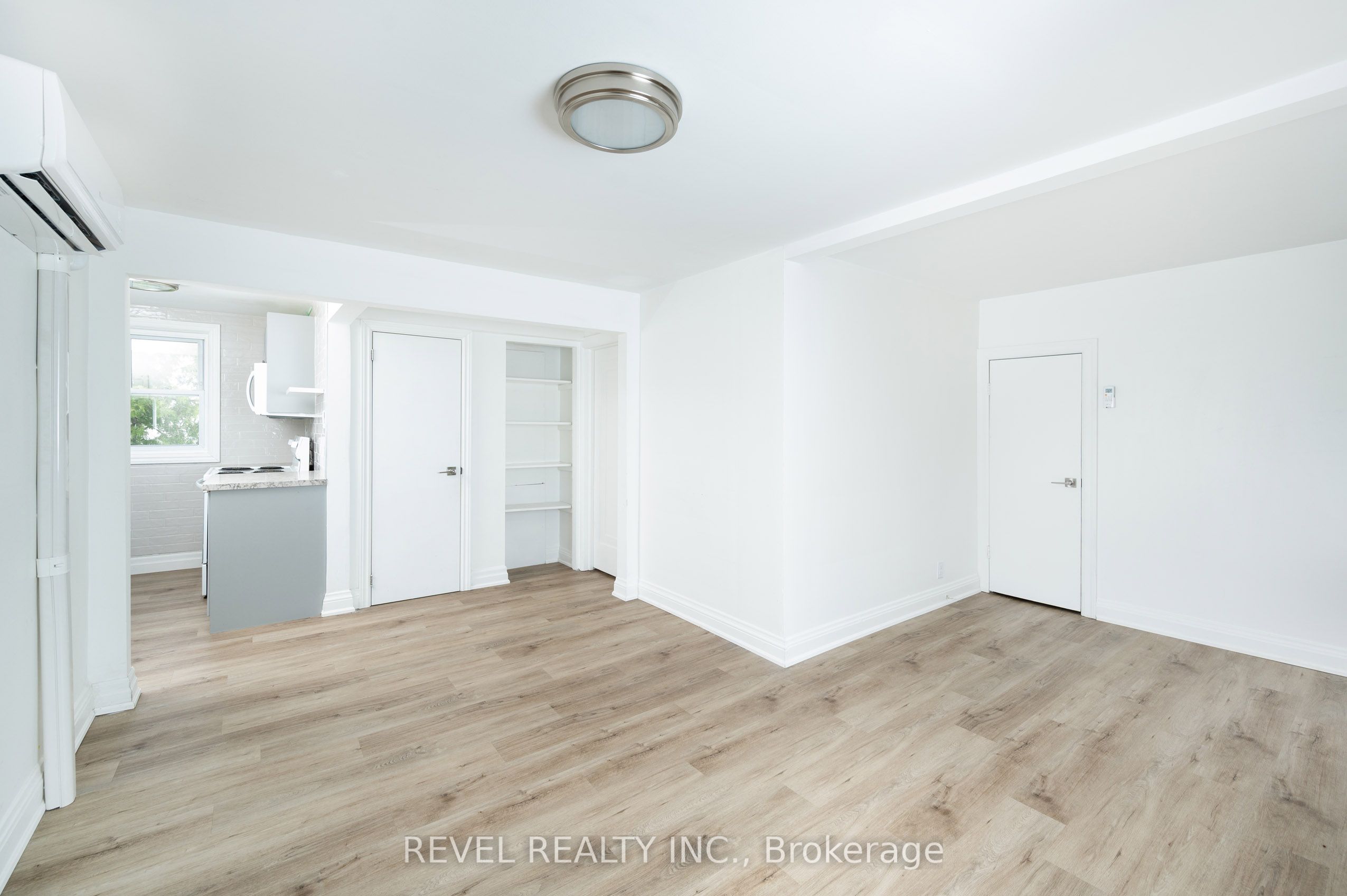 1182 Linbrook Road Property Photo 9