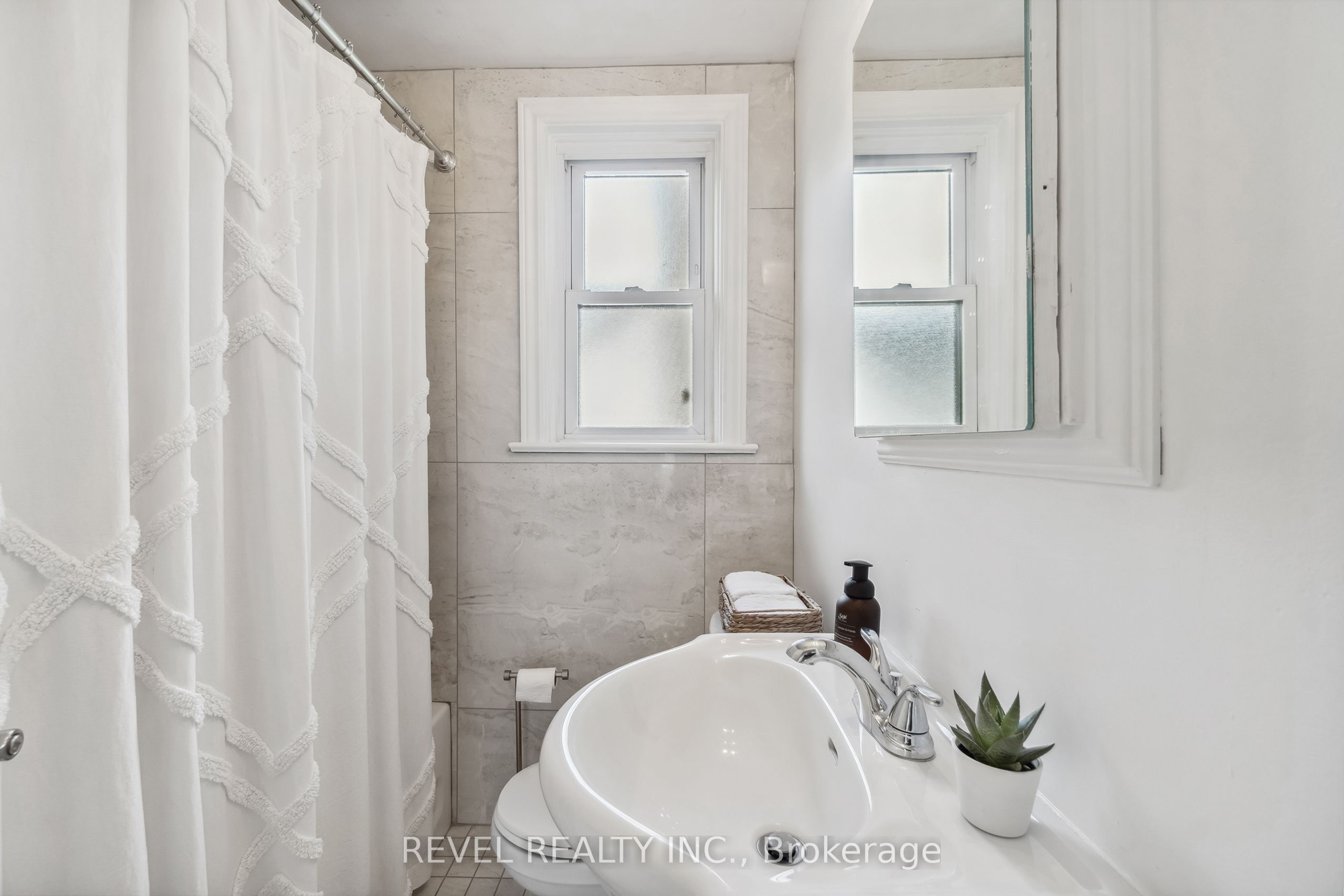 1182 Linbrook Road Property Photo 24