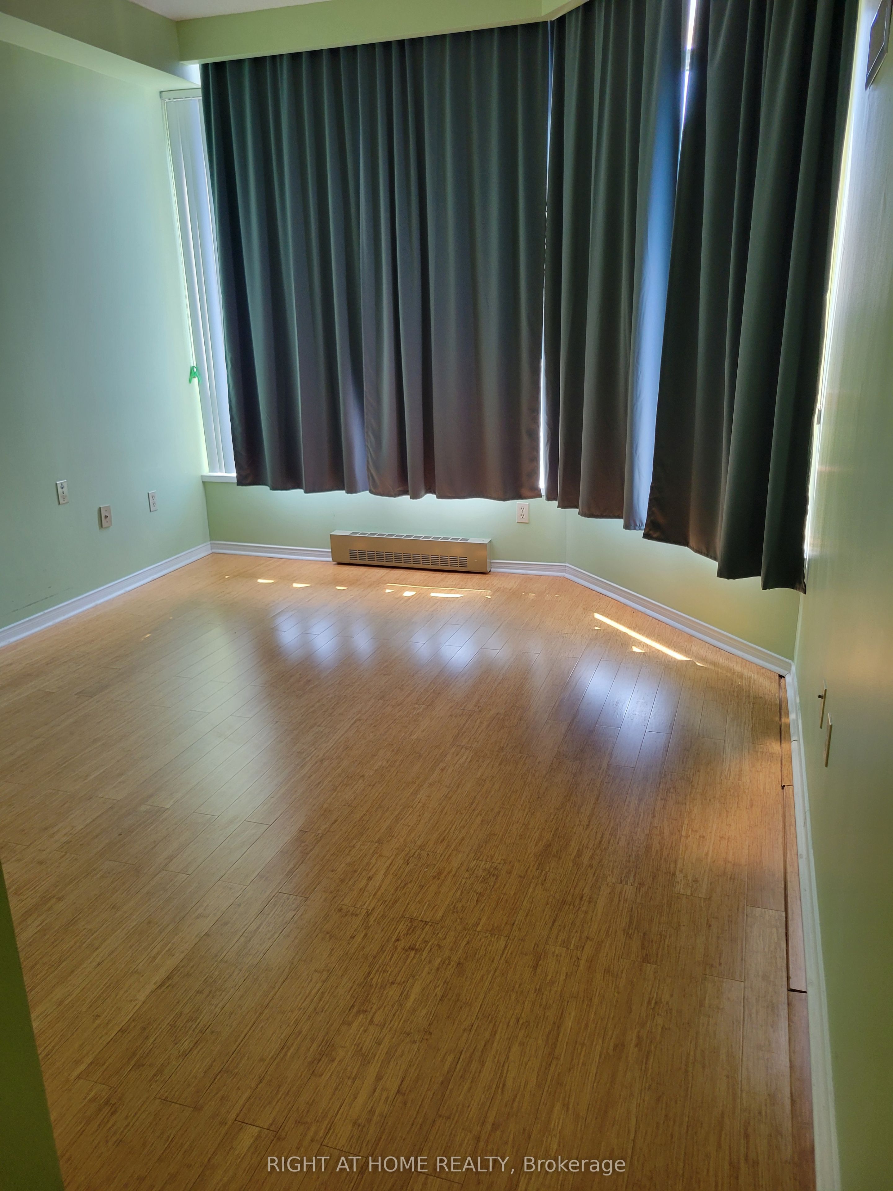 75 King Street E Ph2 Property Photo 18