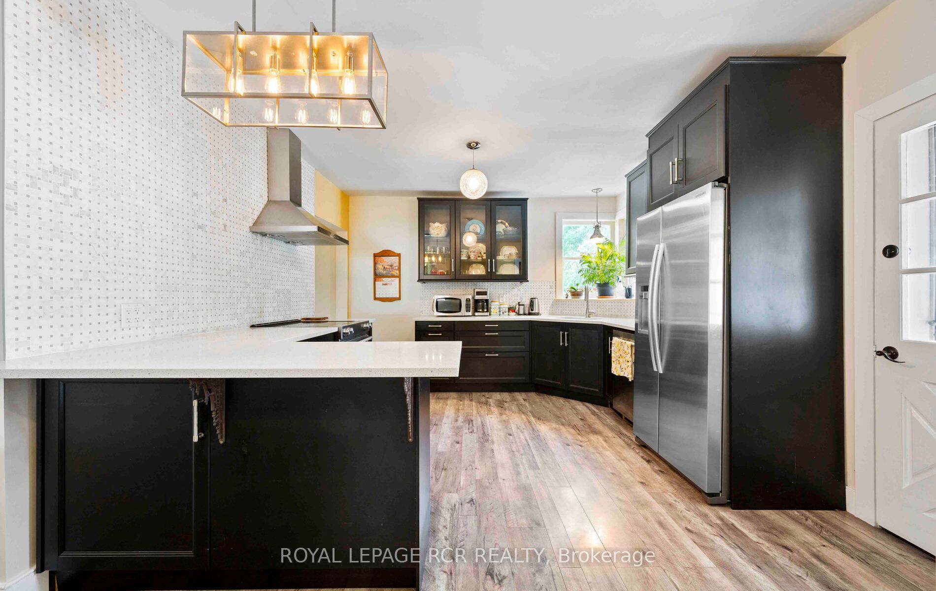 7 Third Avenue Property Photo 17
