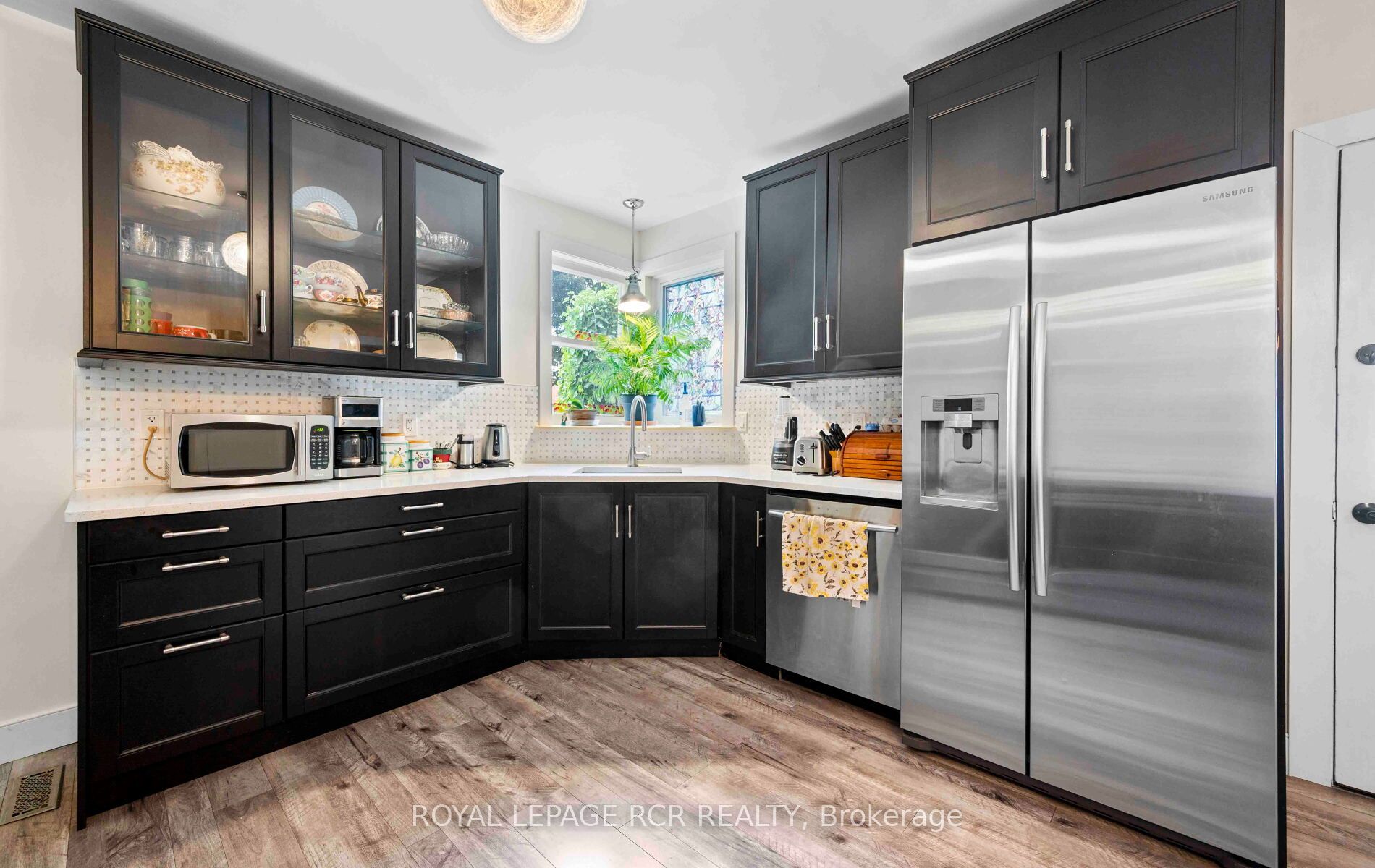 7 Third Avenue Property Photo 19