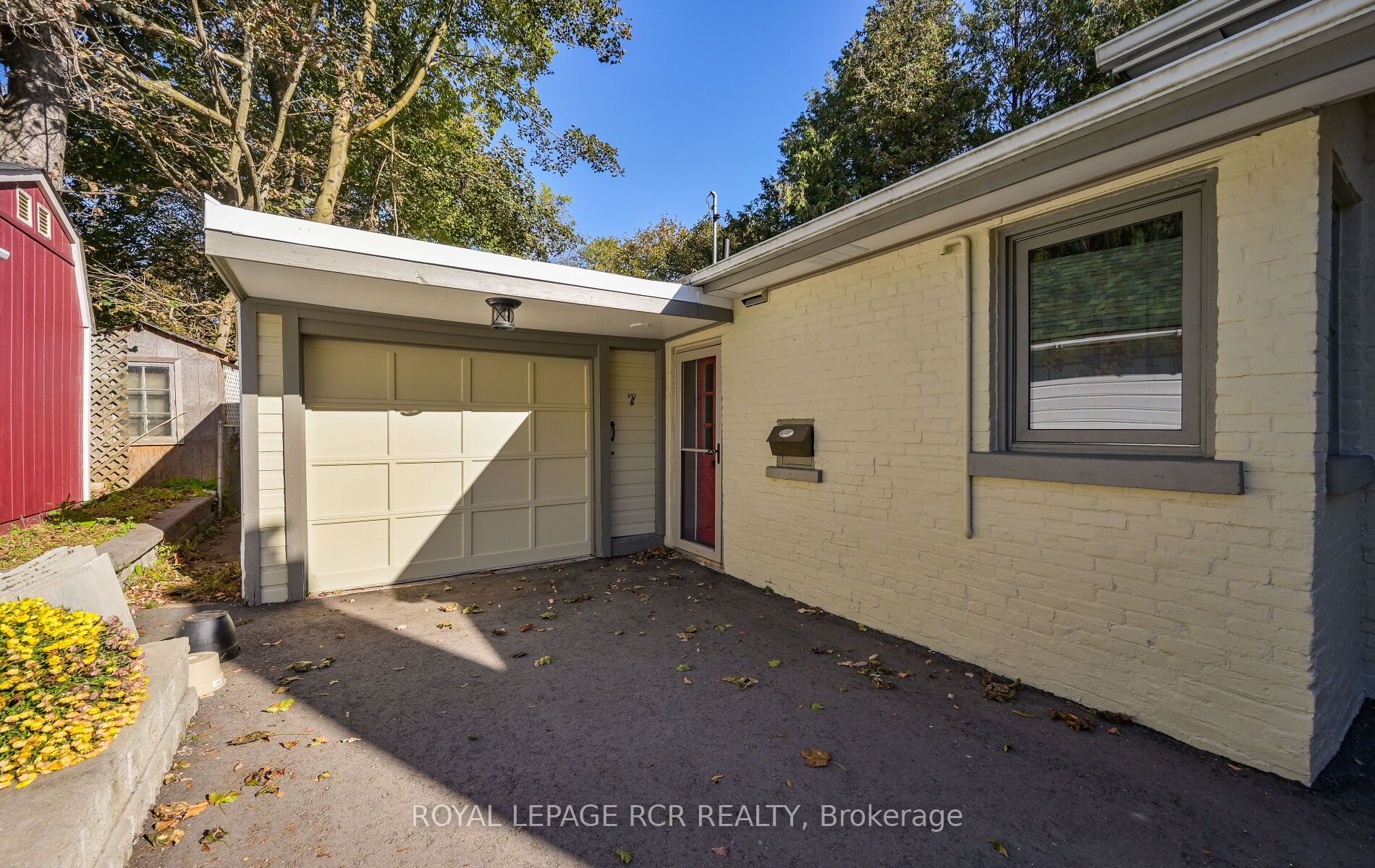 7 Third Avenue Property Photo 21