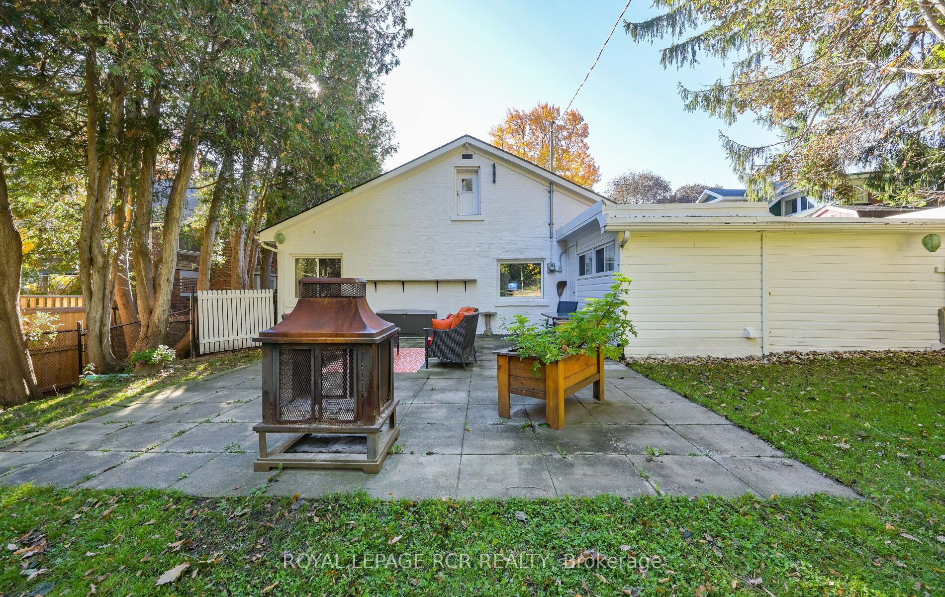 7 Third Avenue Property Photo 34