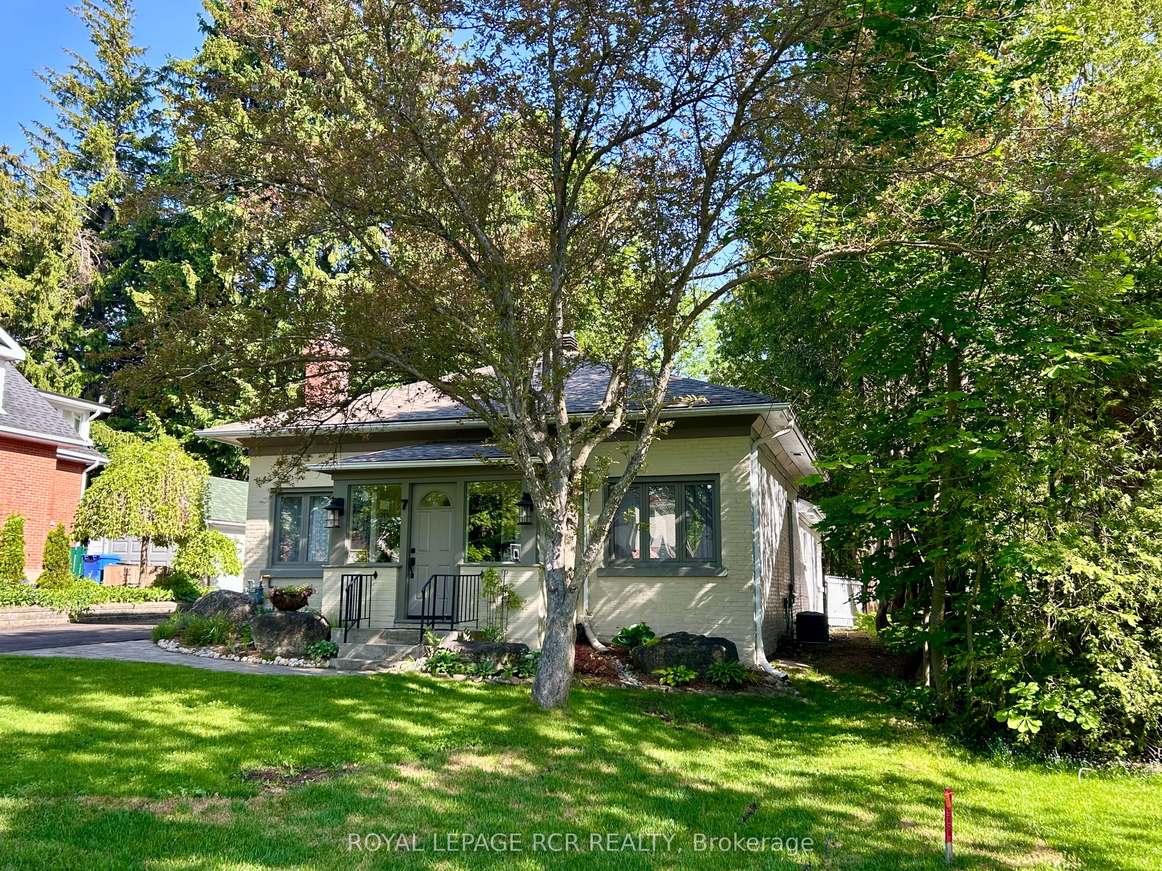 7 Third Avenue Property Photo 41