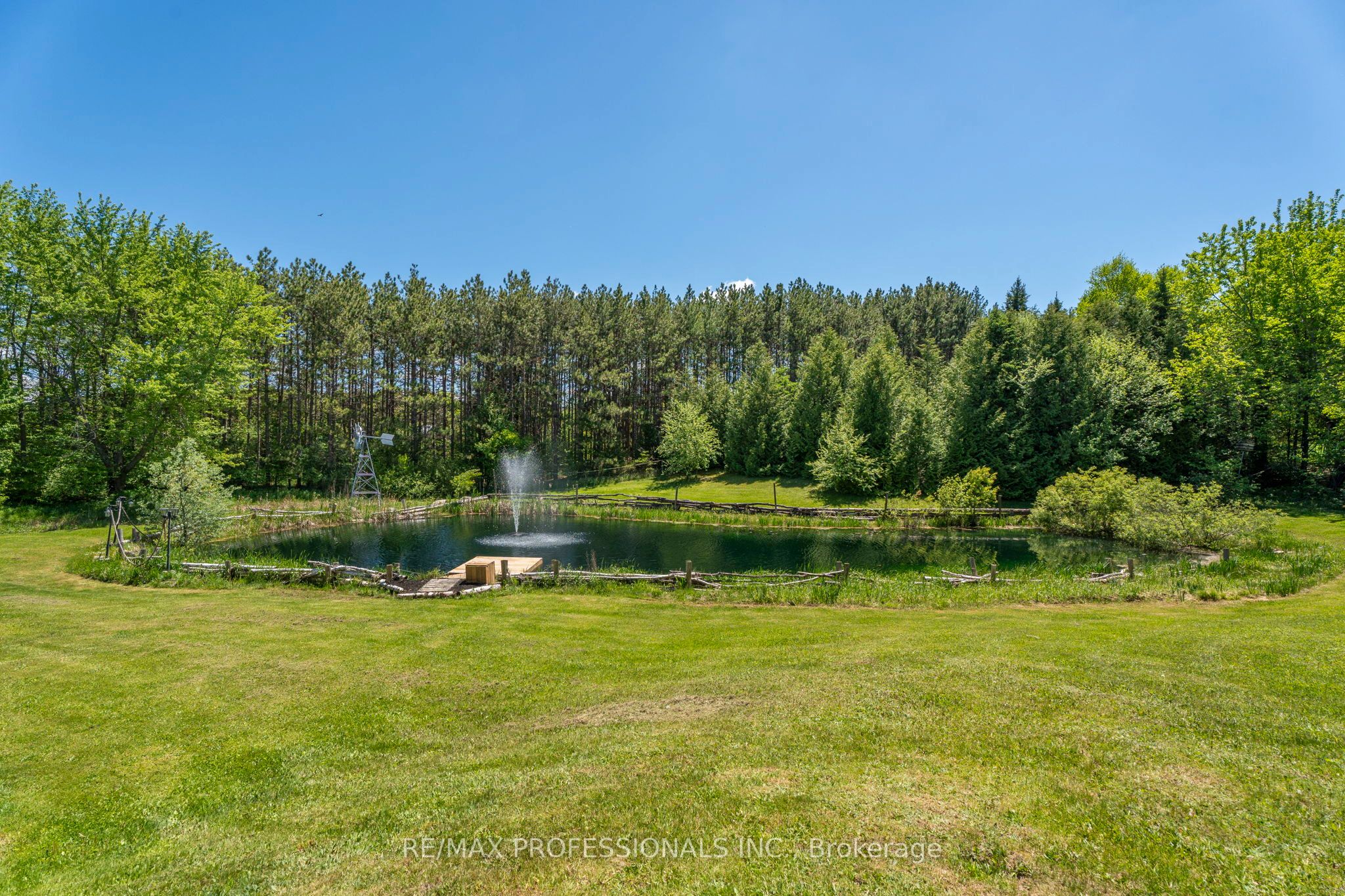18655 Heart Lake Road Property Photo 7