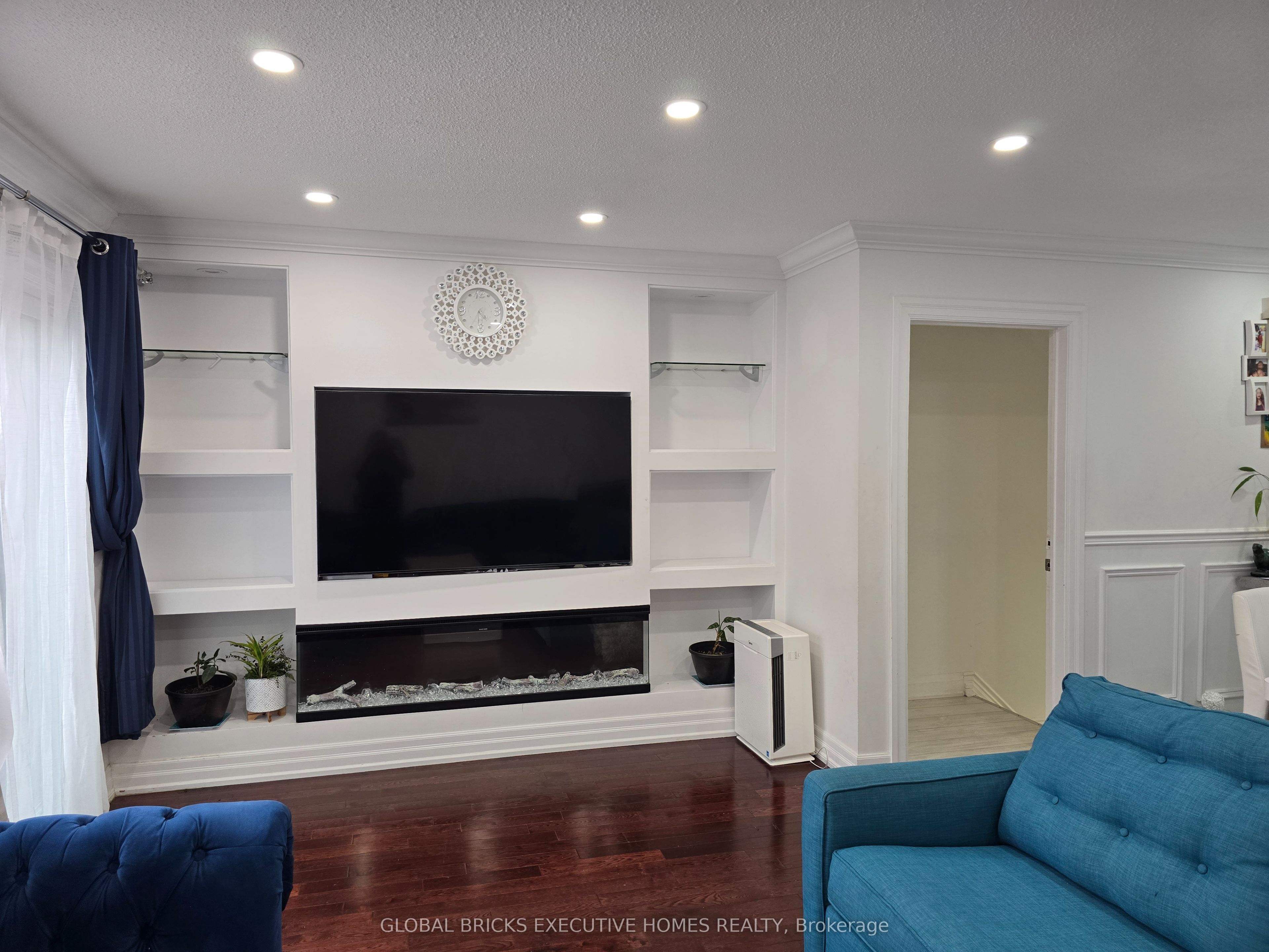 57 Hansen Road N 34 Property Photo 10