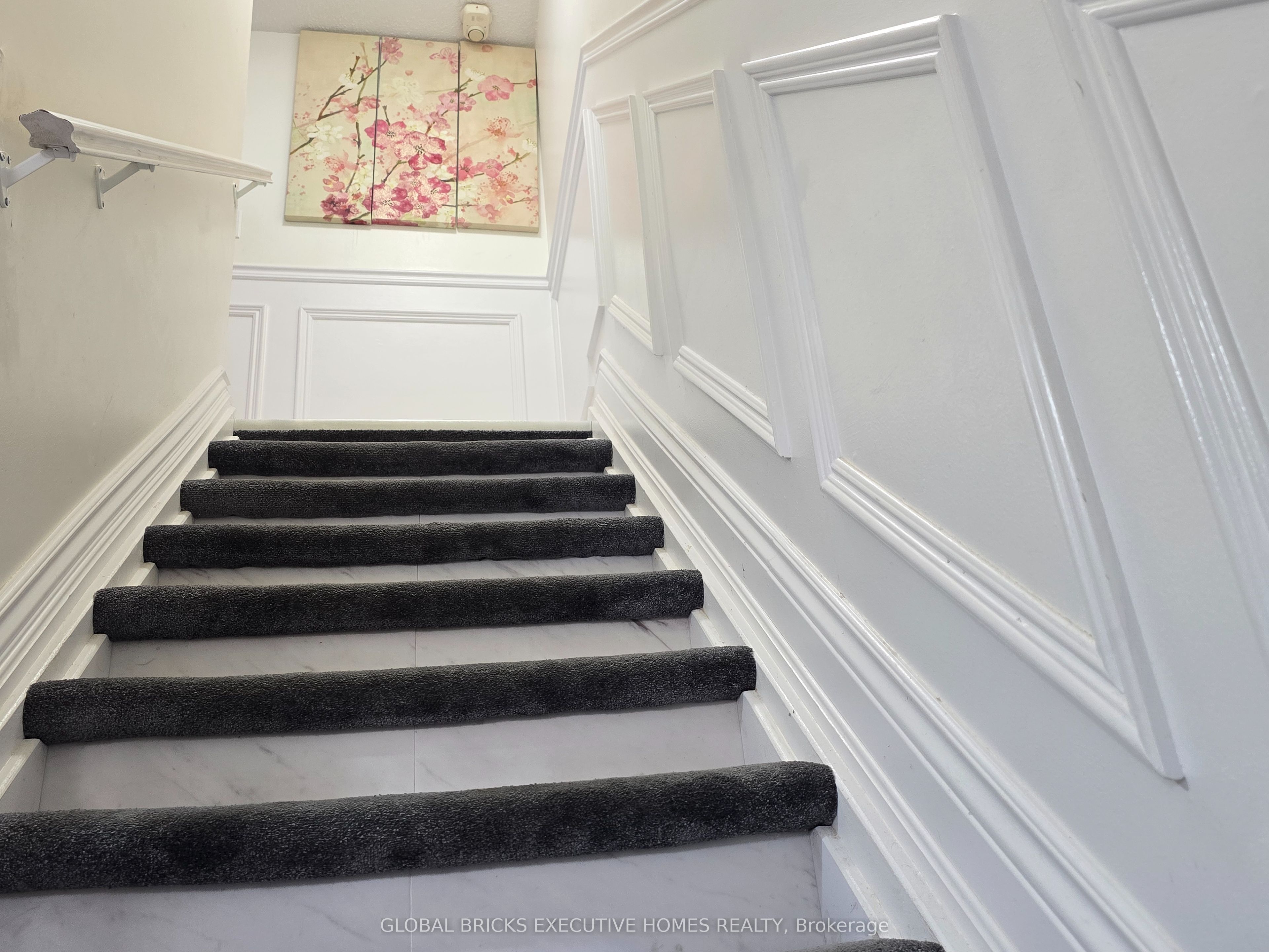 57 Hansen Road N 34 Property Photo 17