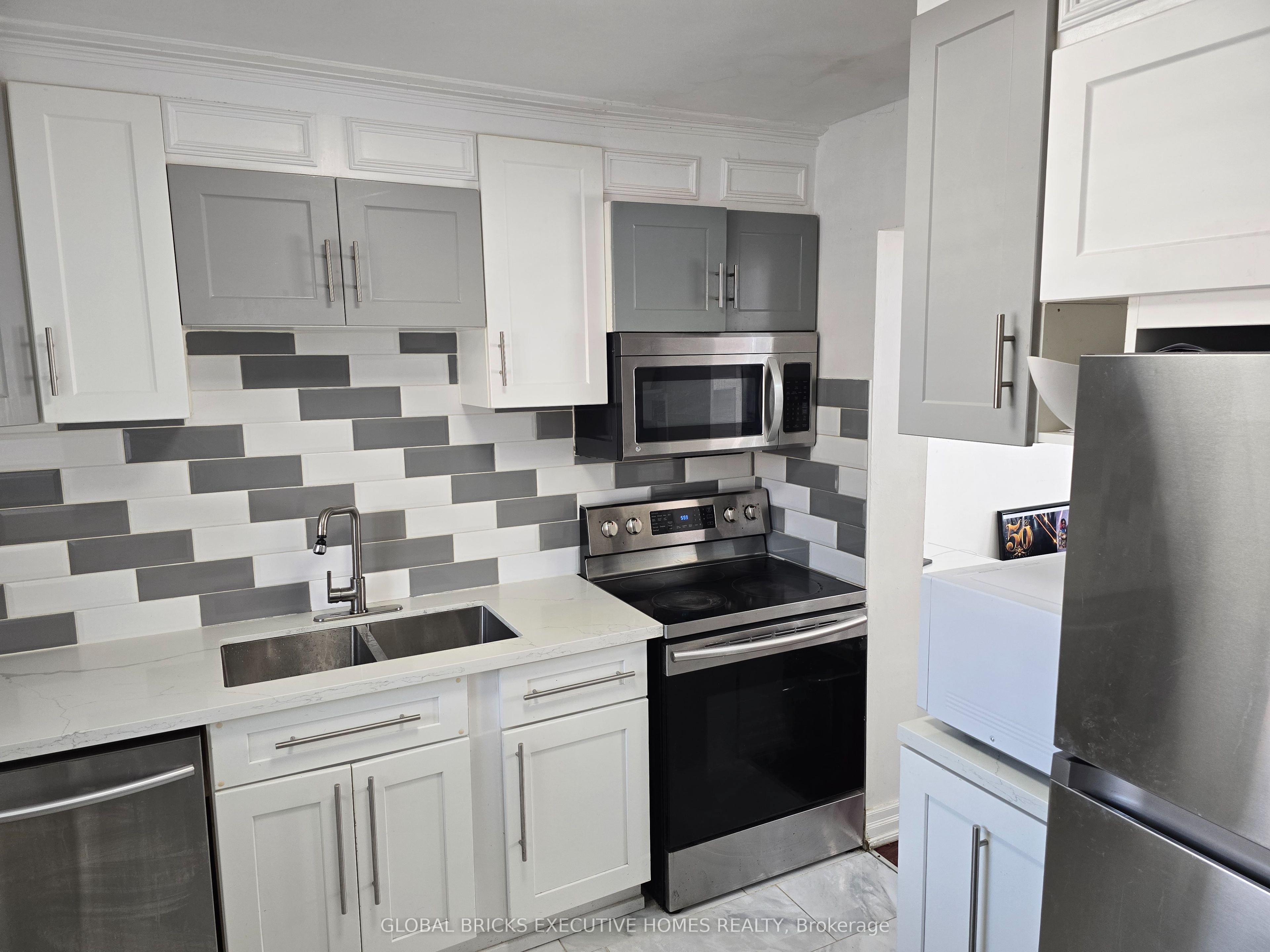57 Hansen Road N 34 Property Photo 21