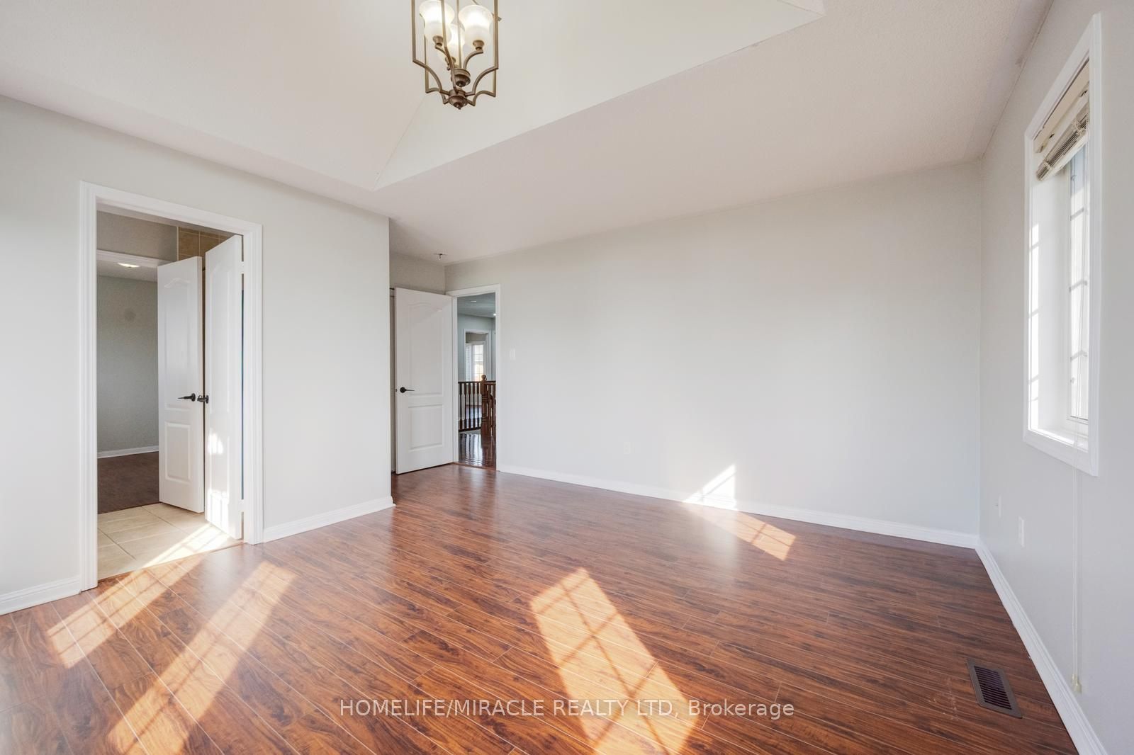 17 Latania Boulevard Property Photo 29