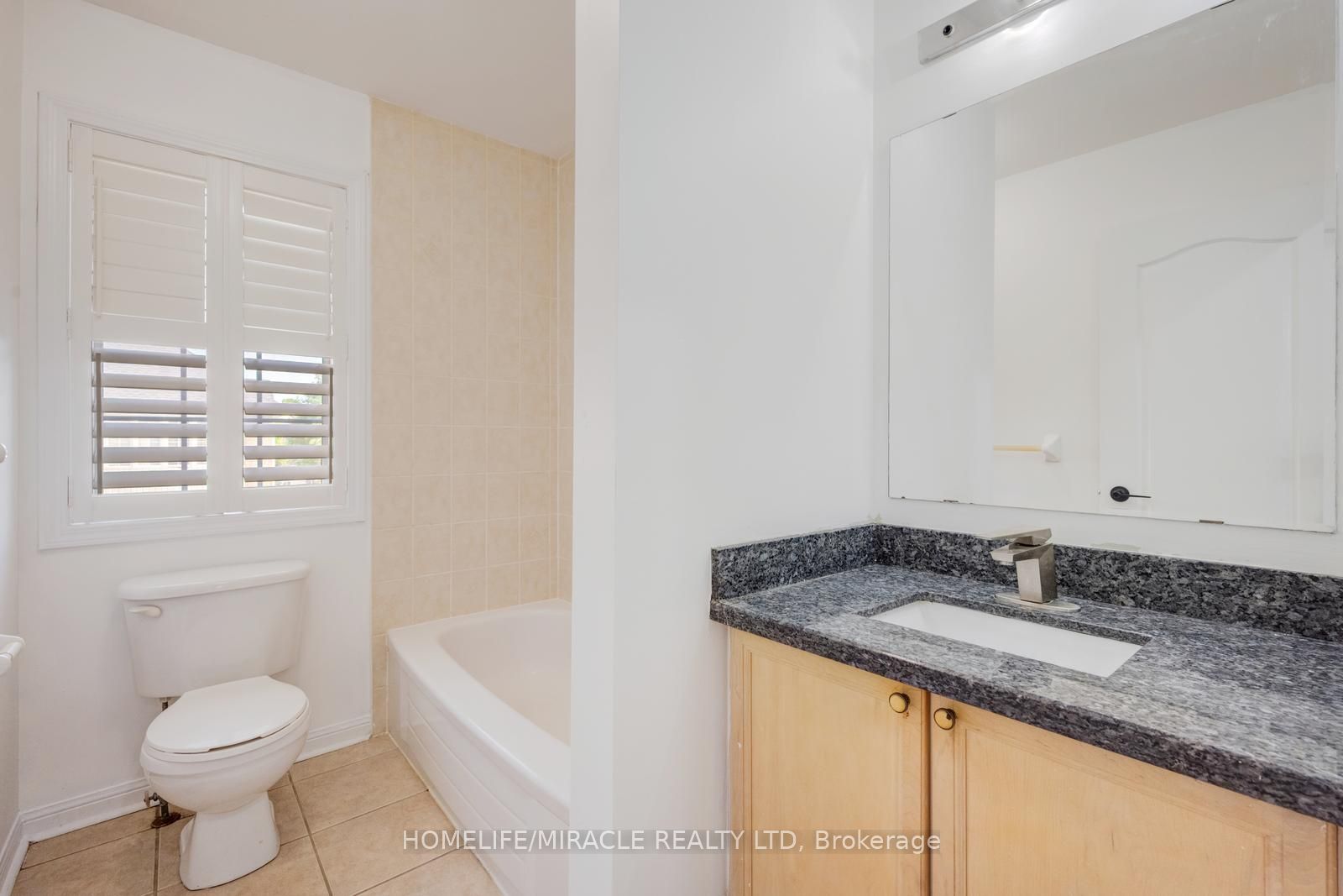 17 Latania Boulevard Property Photo 35