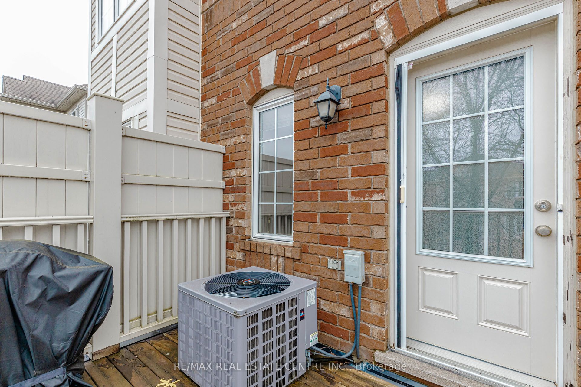 924 Burgess Gardens Property Photo 46