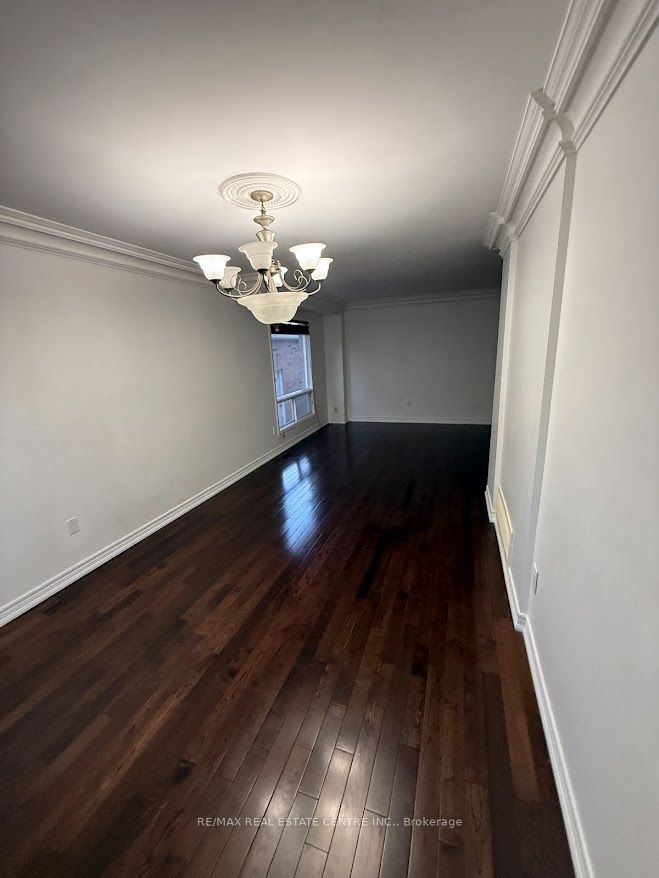 1561 Wintergrove Gardens Property Photo 4