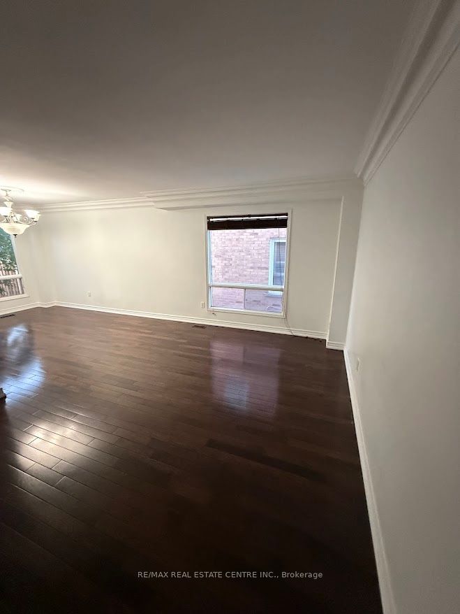 1561 Wintergrove Gardens Property Photo 6