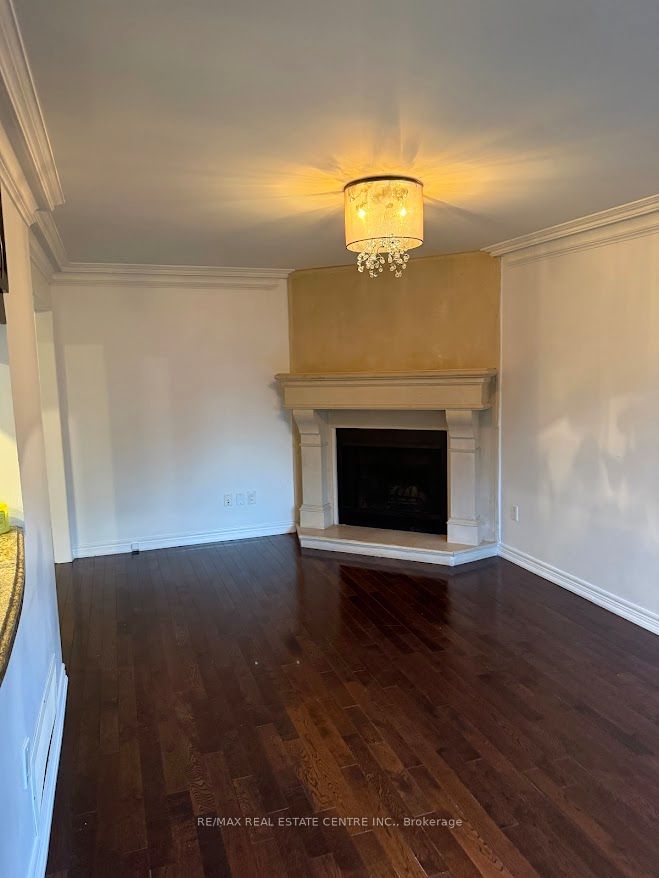 1561 Wintergrove Gardens Property Photo 8