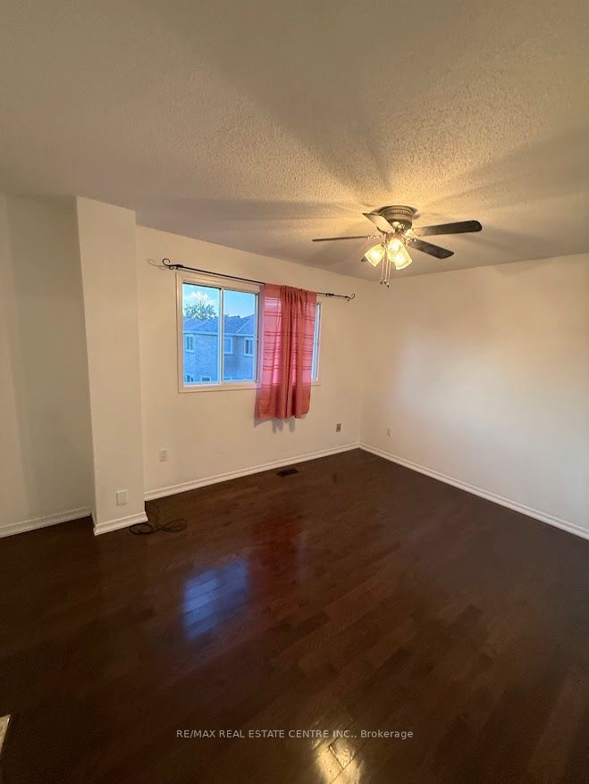 1561 Wintergrove Gardens Property Photo 23