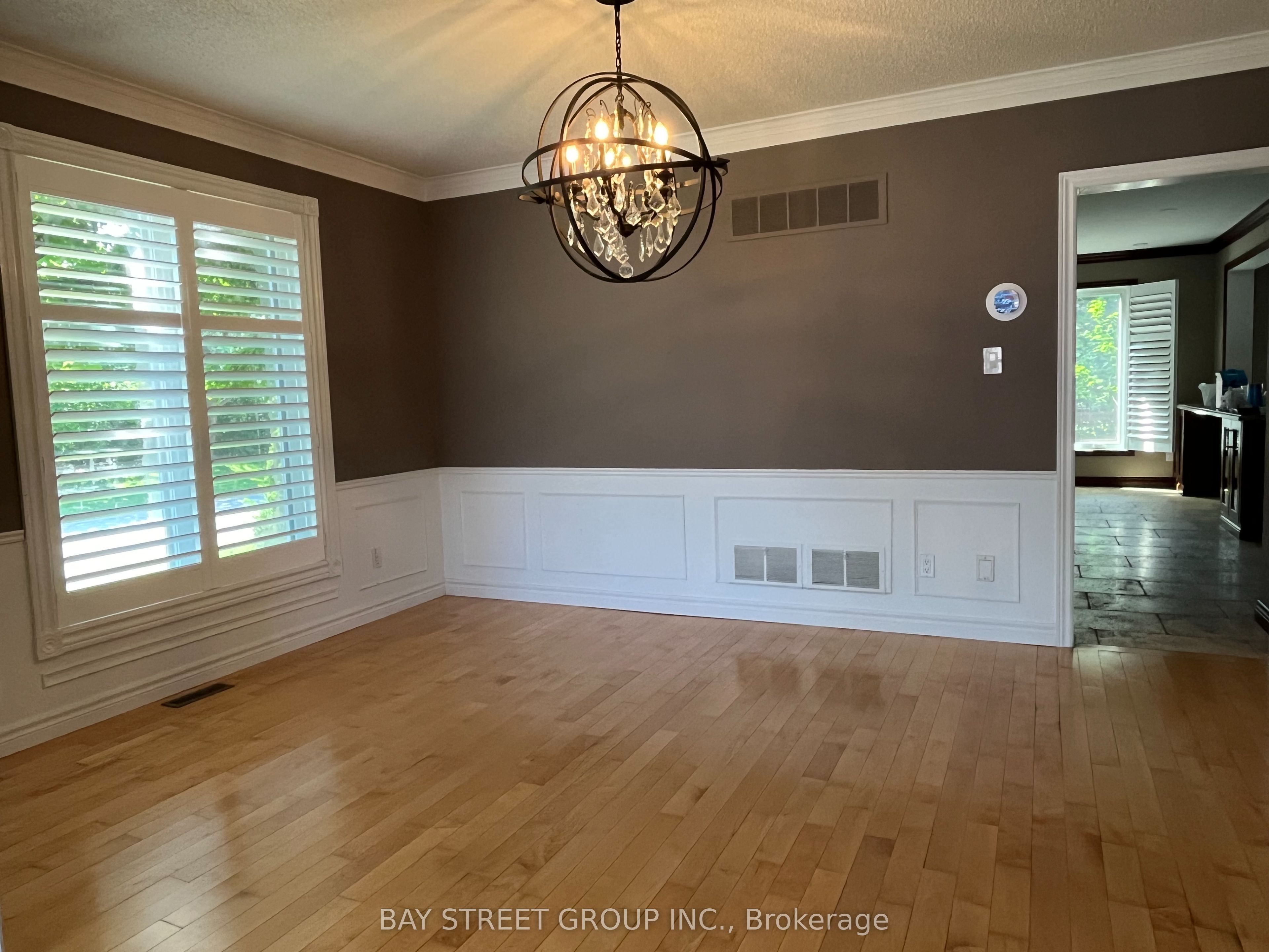 1035 Masters Green Property Photo 7