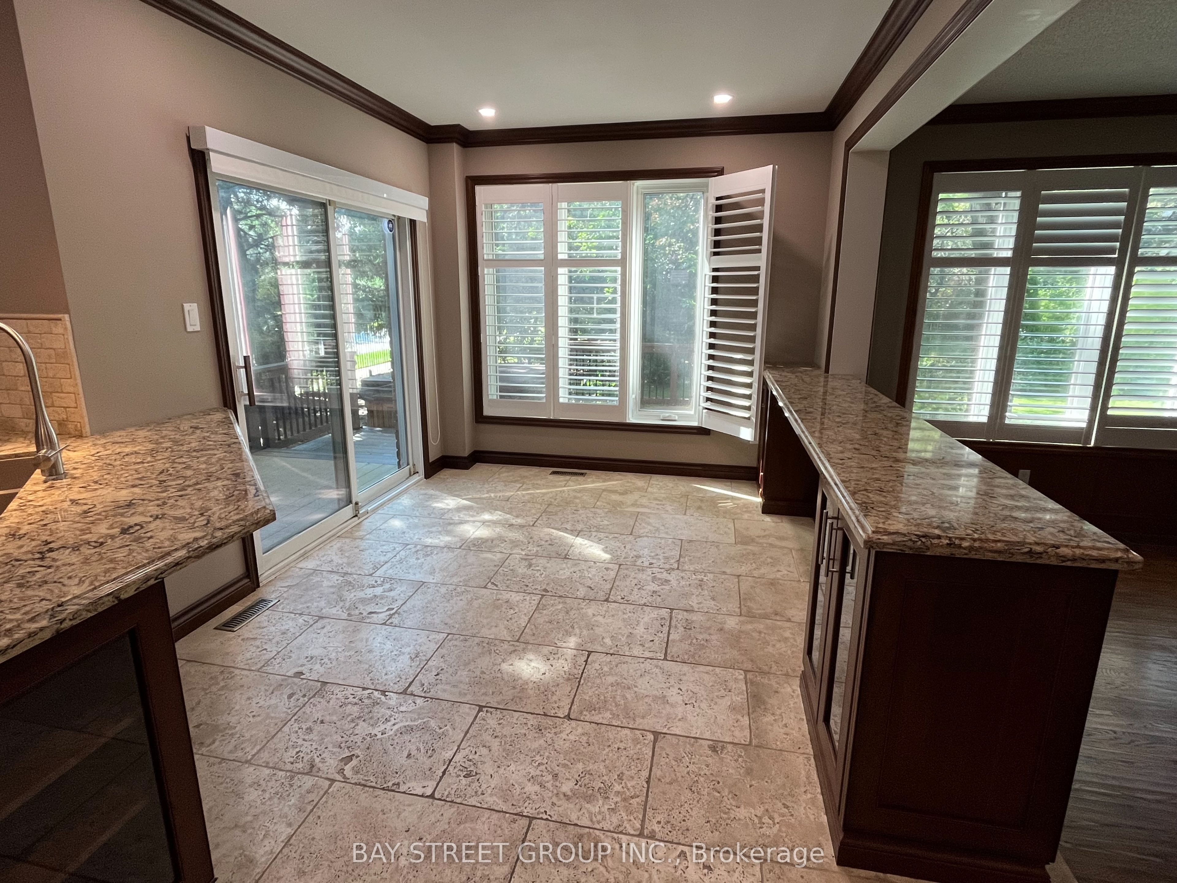 1035 Masters Green Property Photo 12