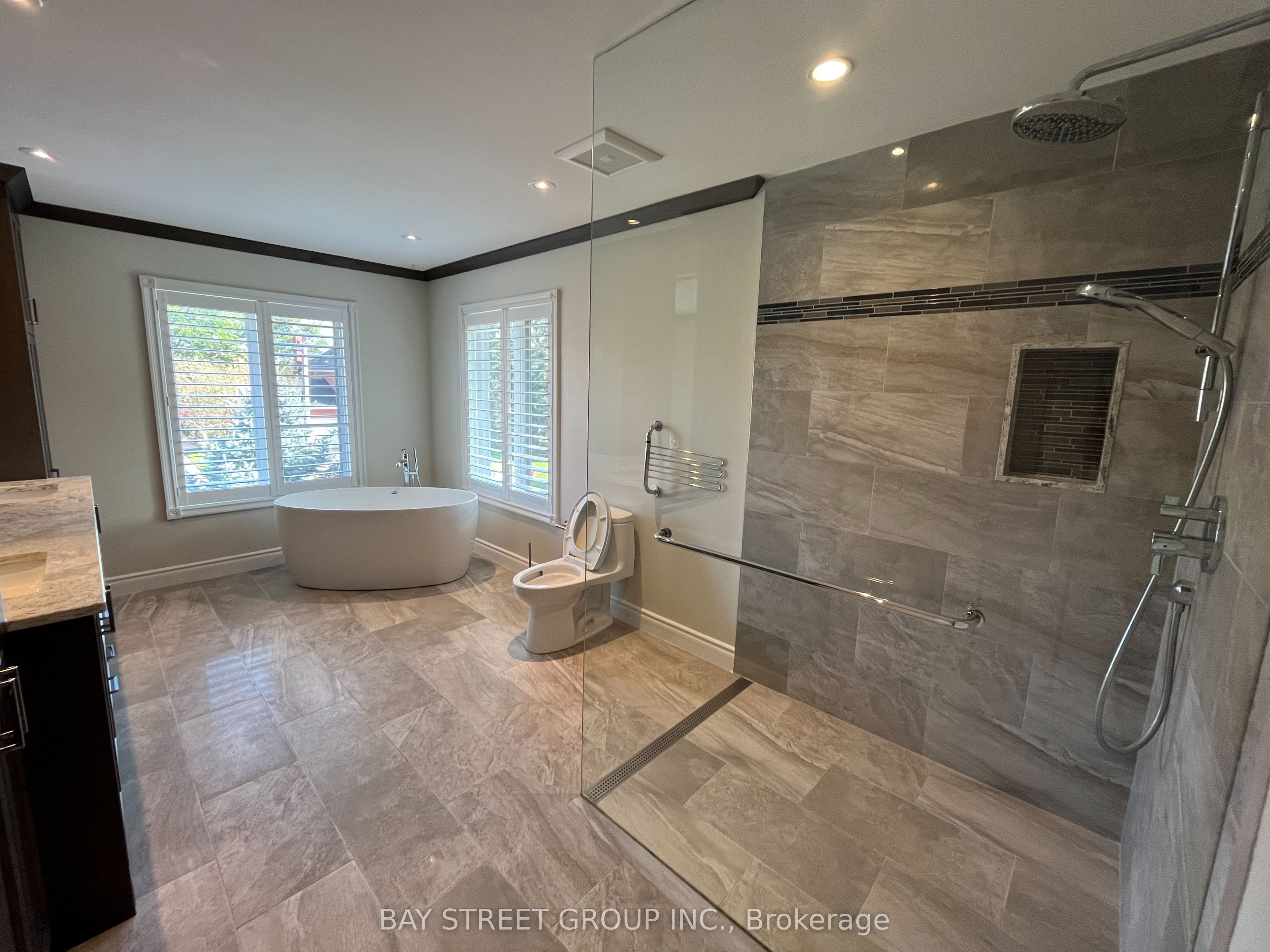 1035 Masters Green Property Photo 21