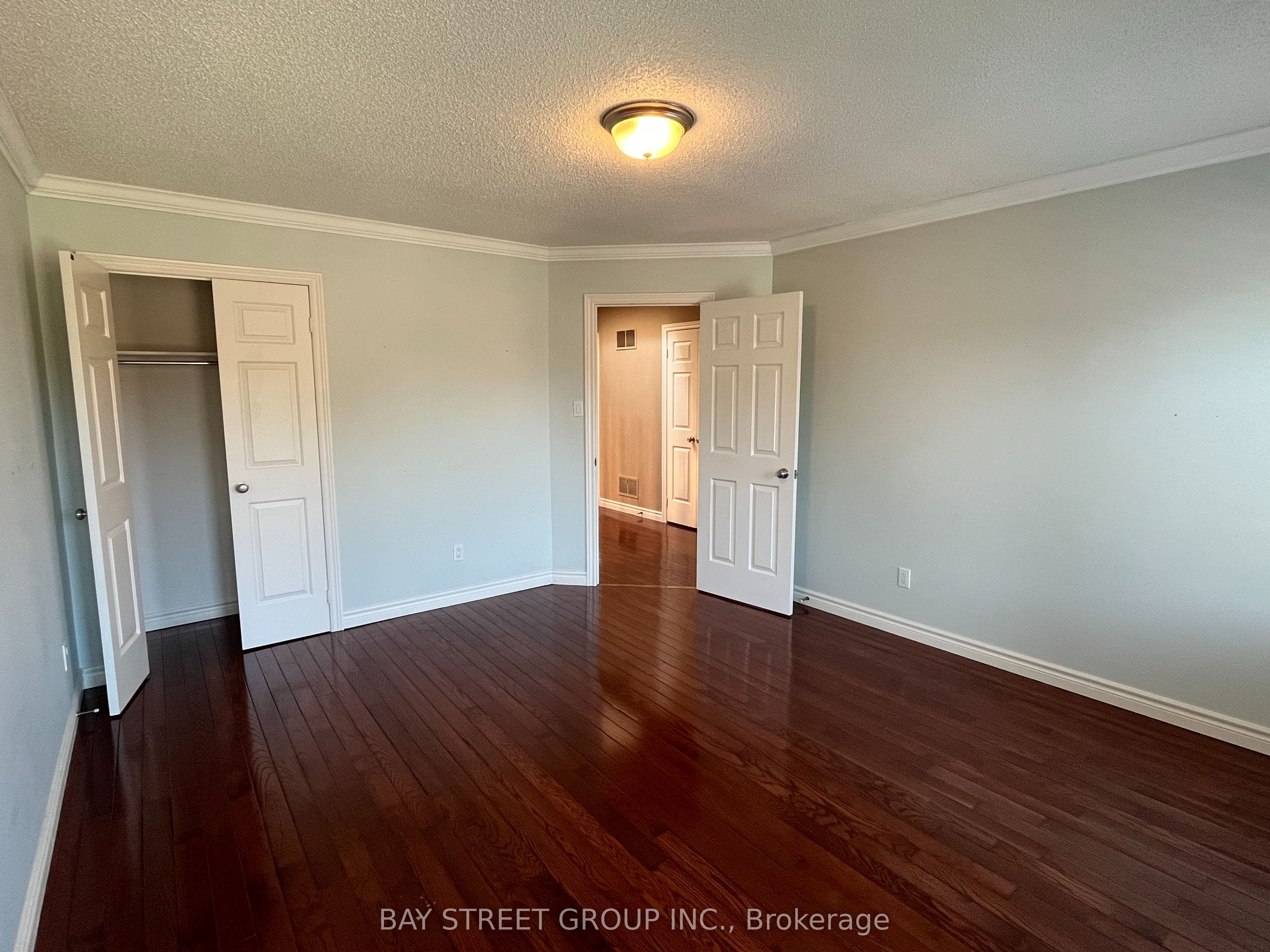 1035 Masters Green Property Photo 28