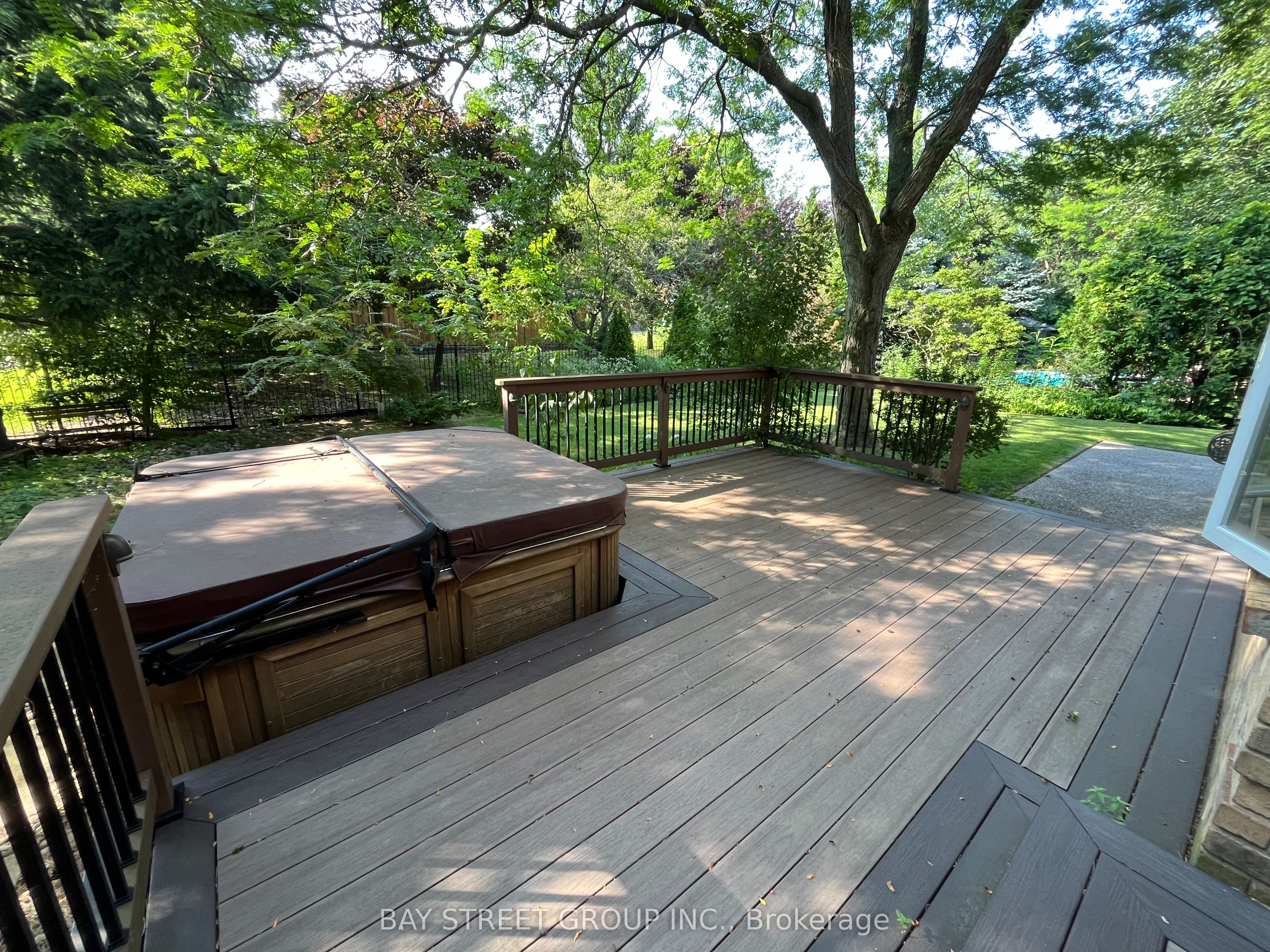 1035 Masters Green Property Photo 38