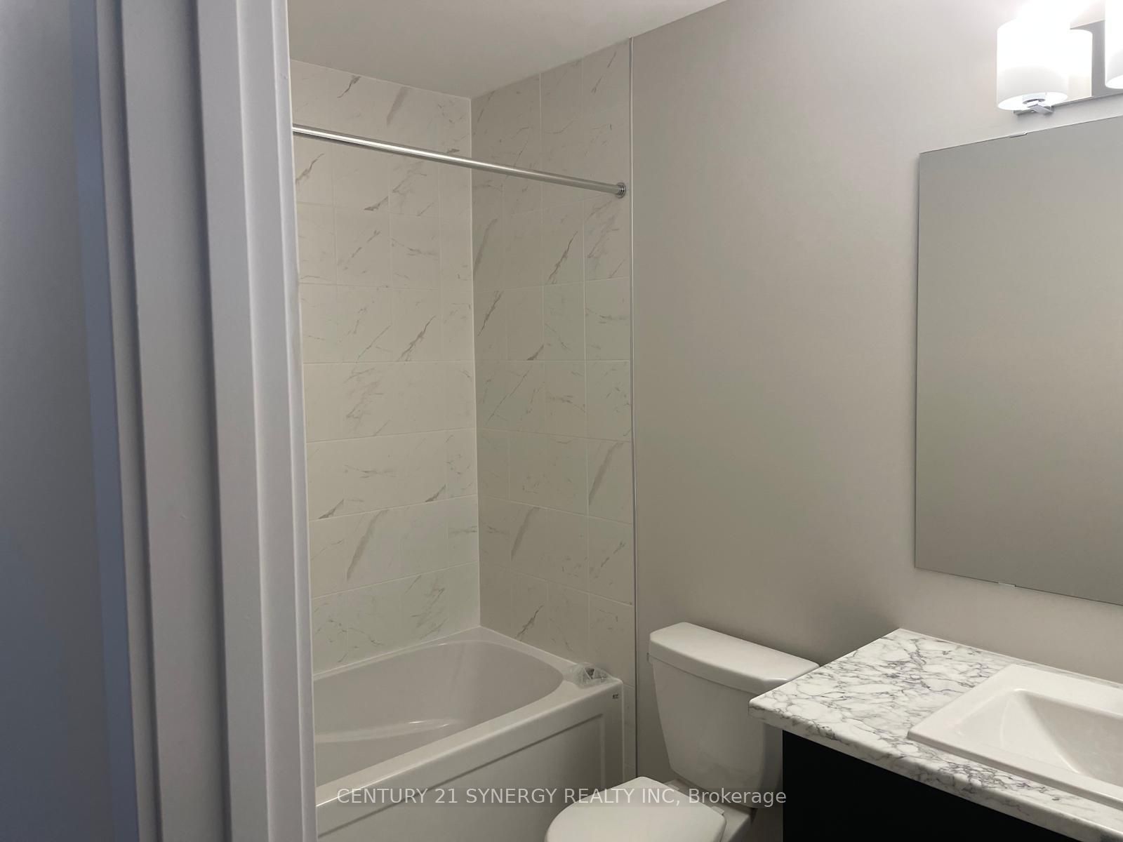516 Oldenburg Avenue S Property Photo 6