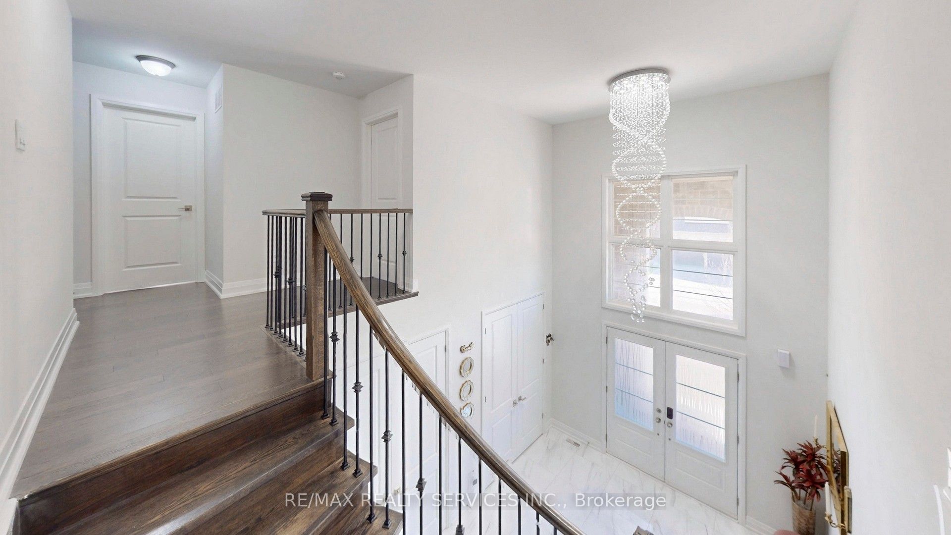 15 Rolling Rock Way Property Photo 8