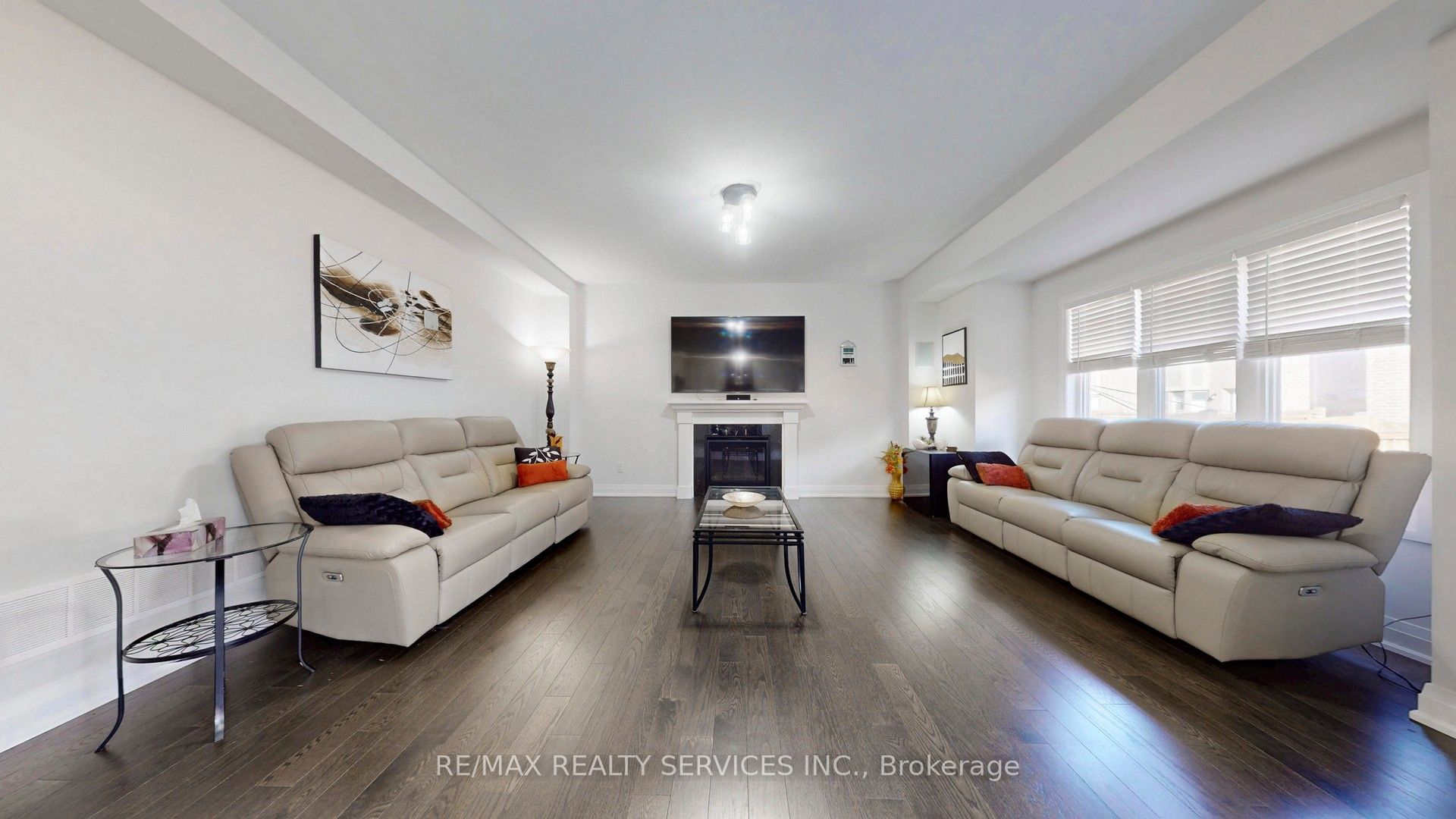 15 Rolling Rock Way Property Photo 14