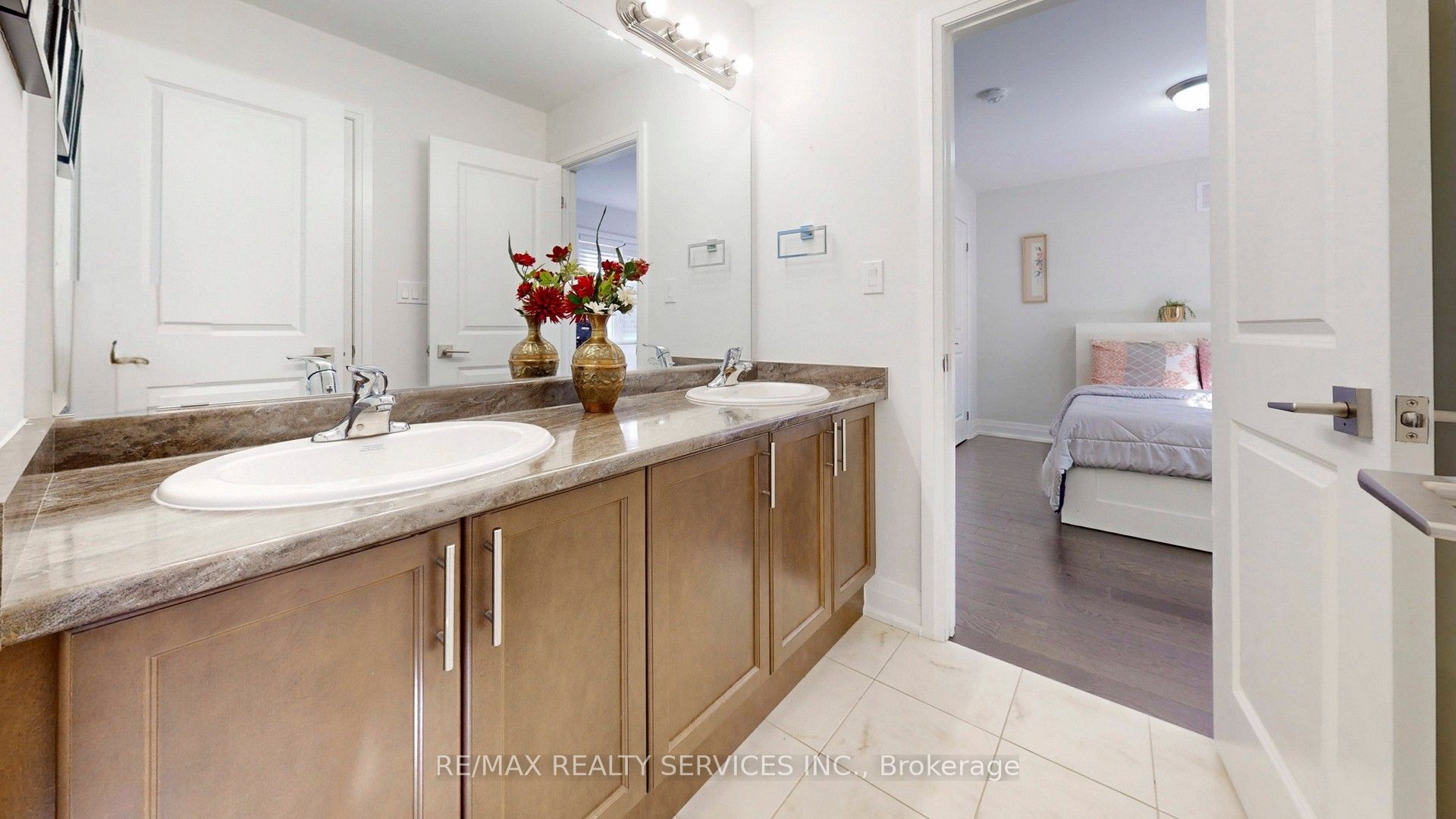 15 Rolling Rock Way Property Photo 30