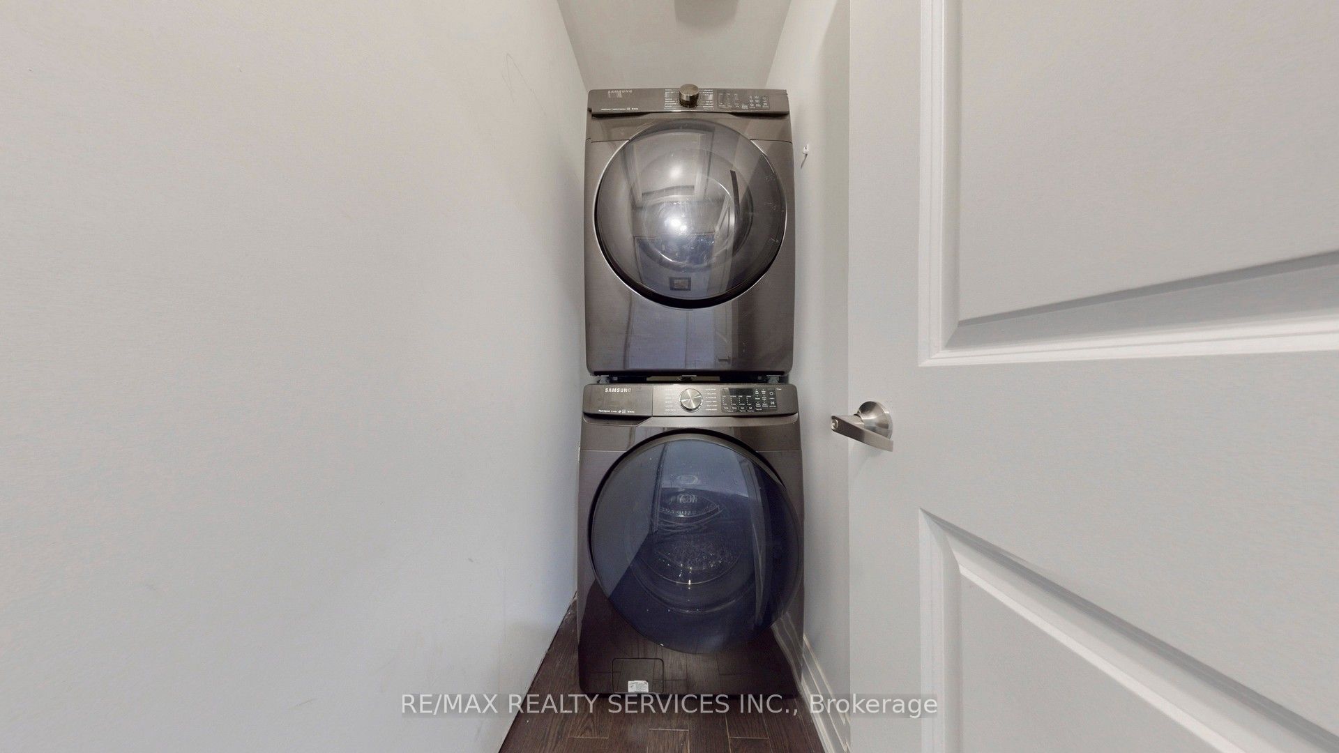 15 Rolling Rock Way Property Photo 31