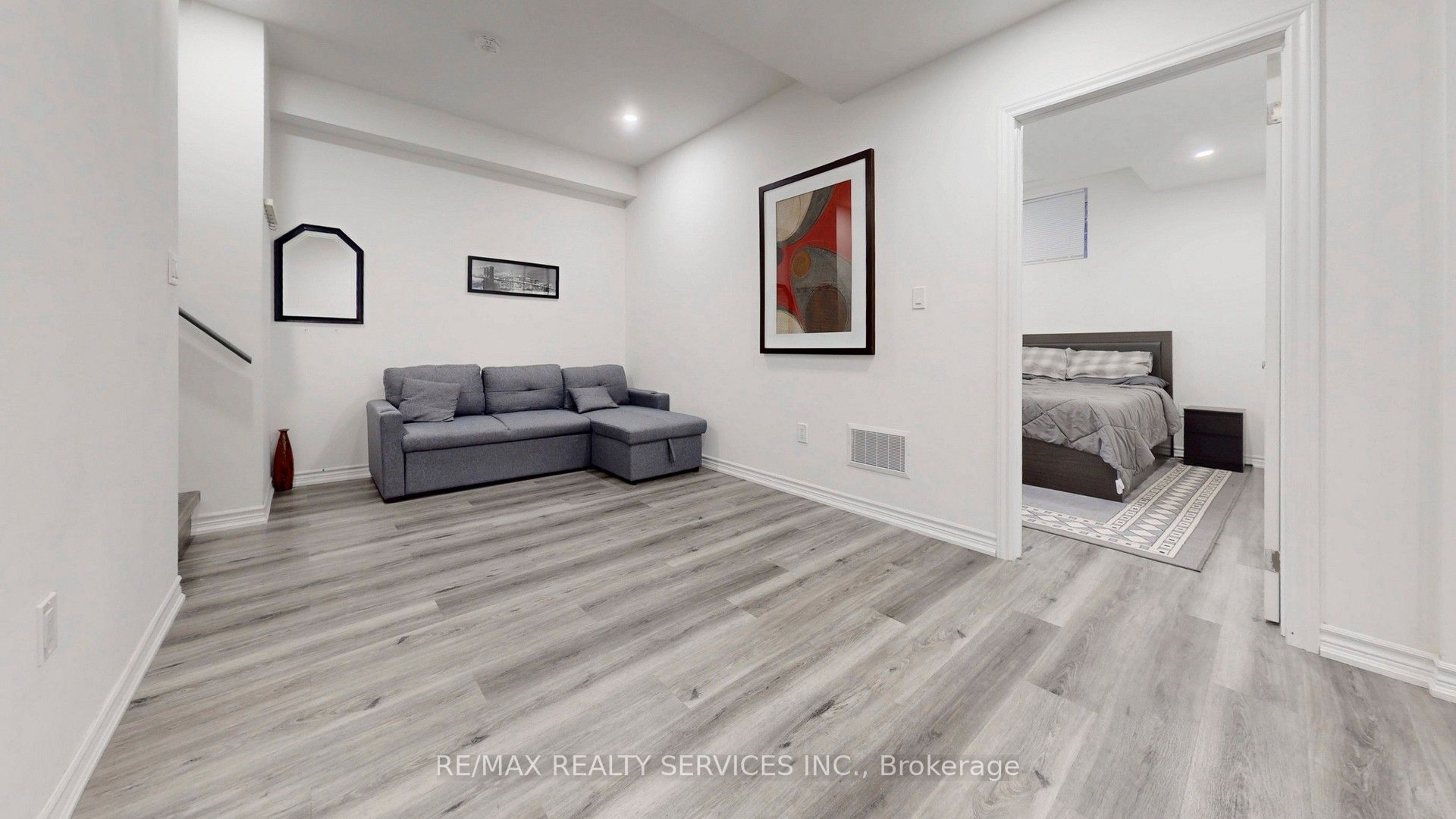 15 Rolling Rock Way Property Photo 32