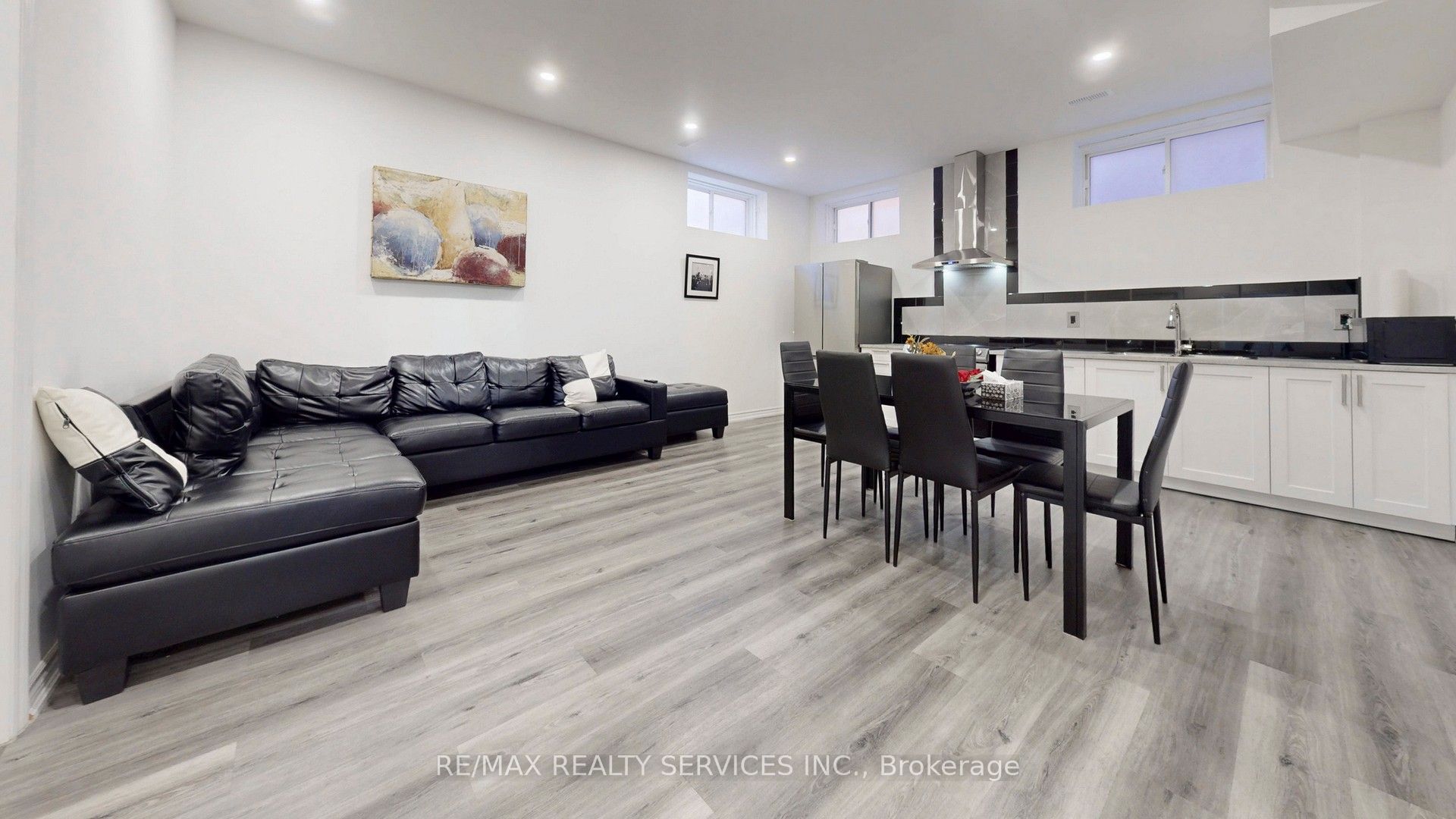 15 Rolling Rock Way Property Photo 34