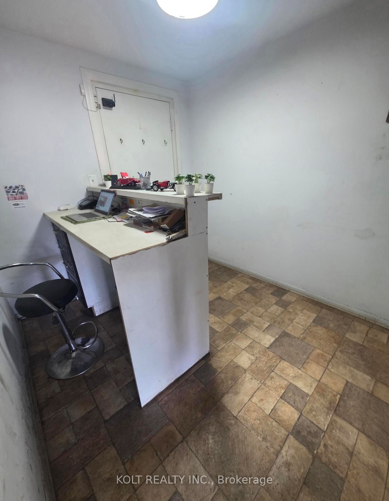 21 Hale Road 06 Property Photo 5
