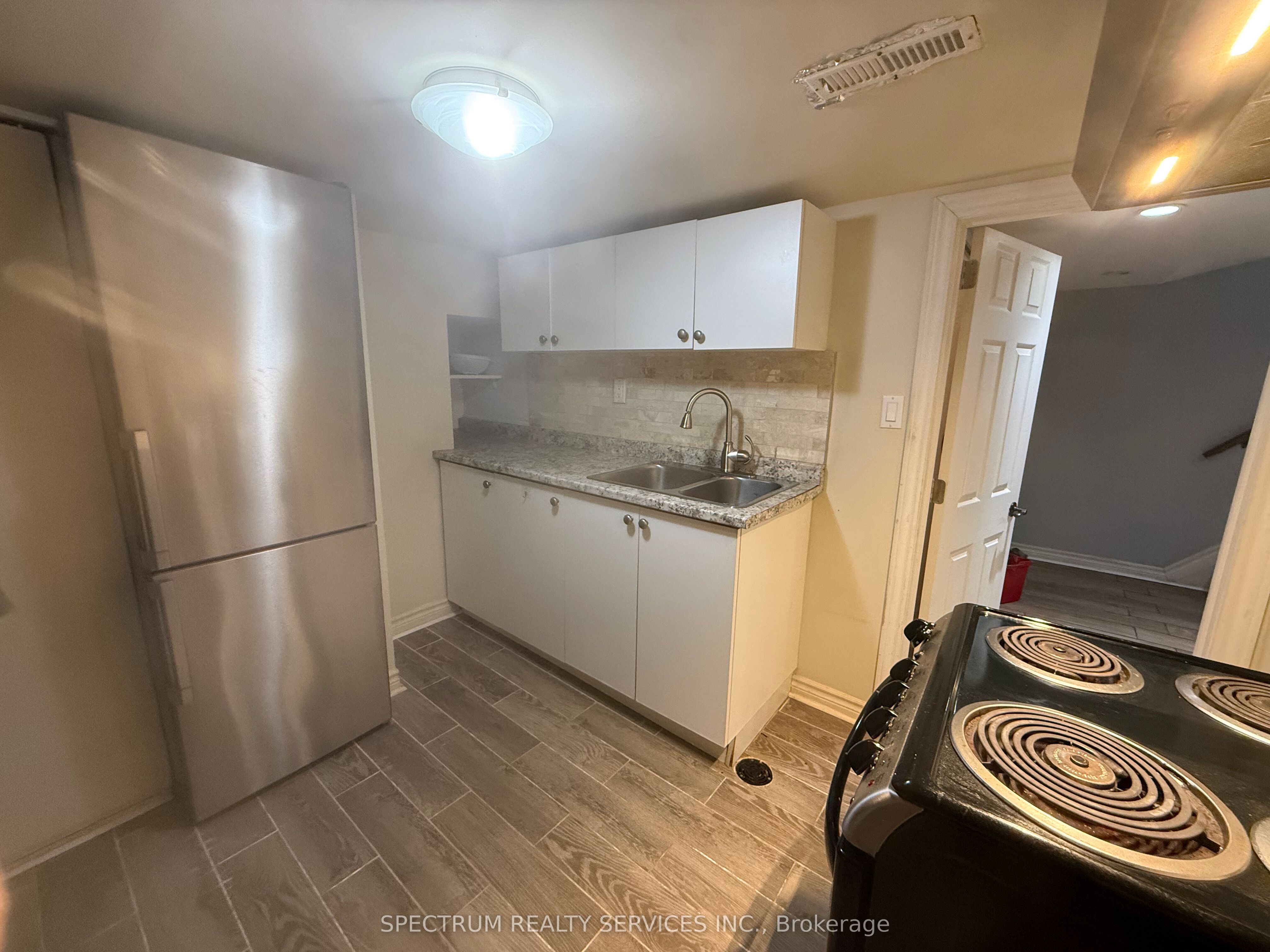 54 Delemere Avenue Lower Level Property Photo 9
