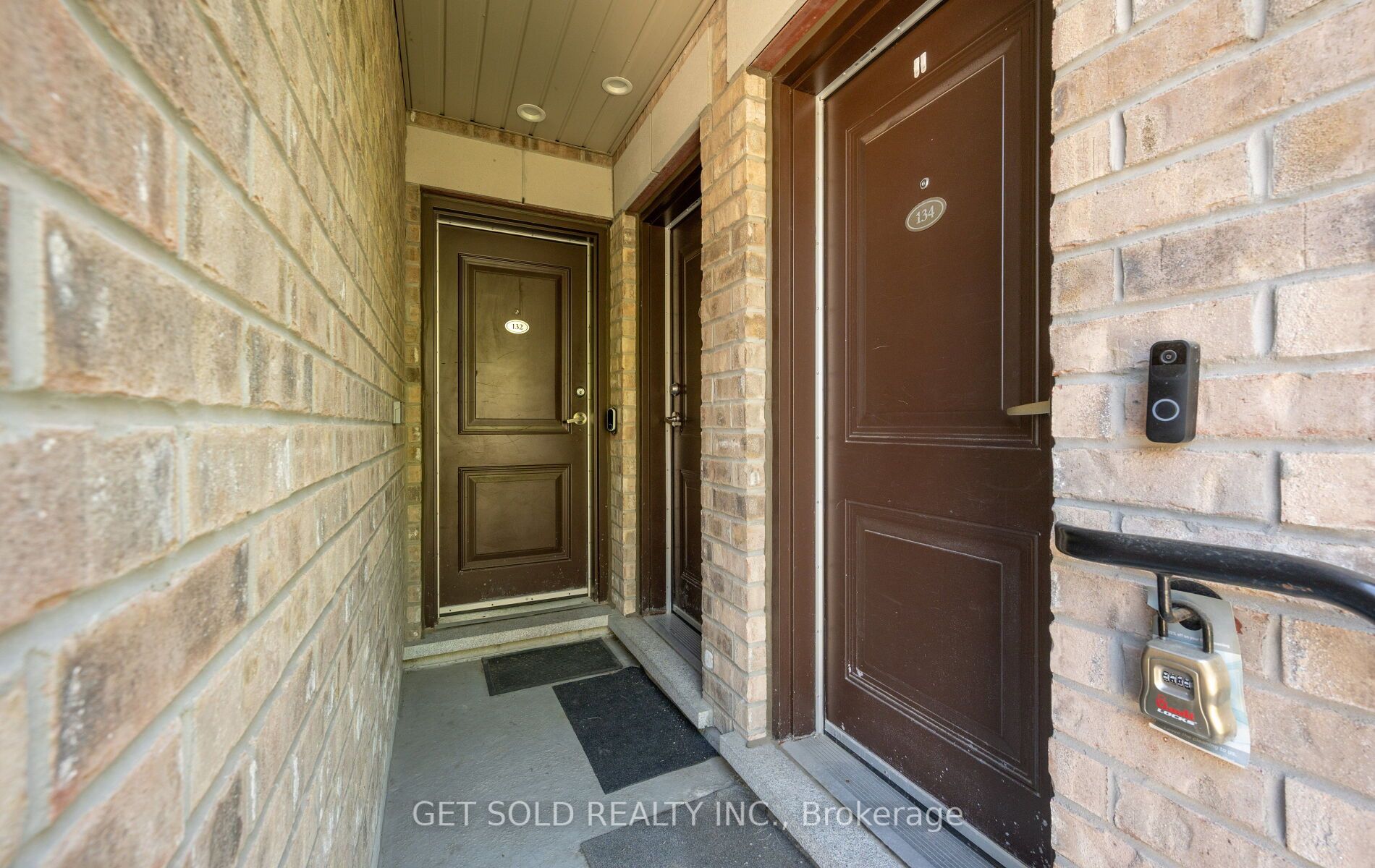 80 Parrotta Drive 132 Property Photo 4