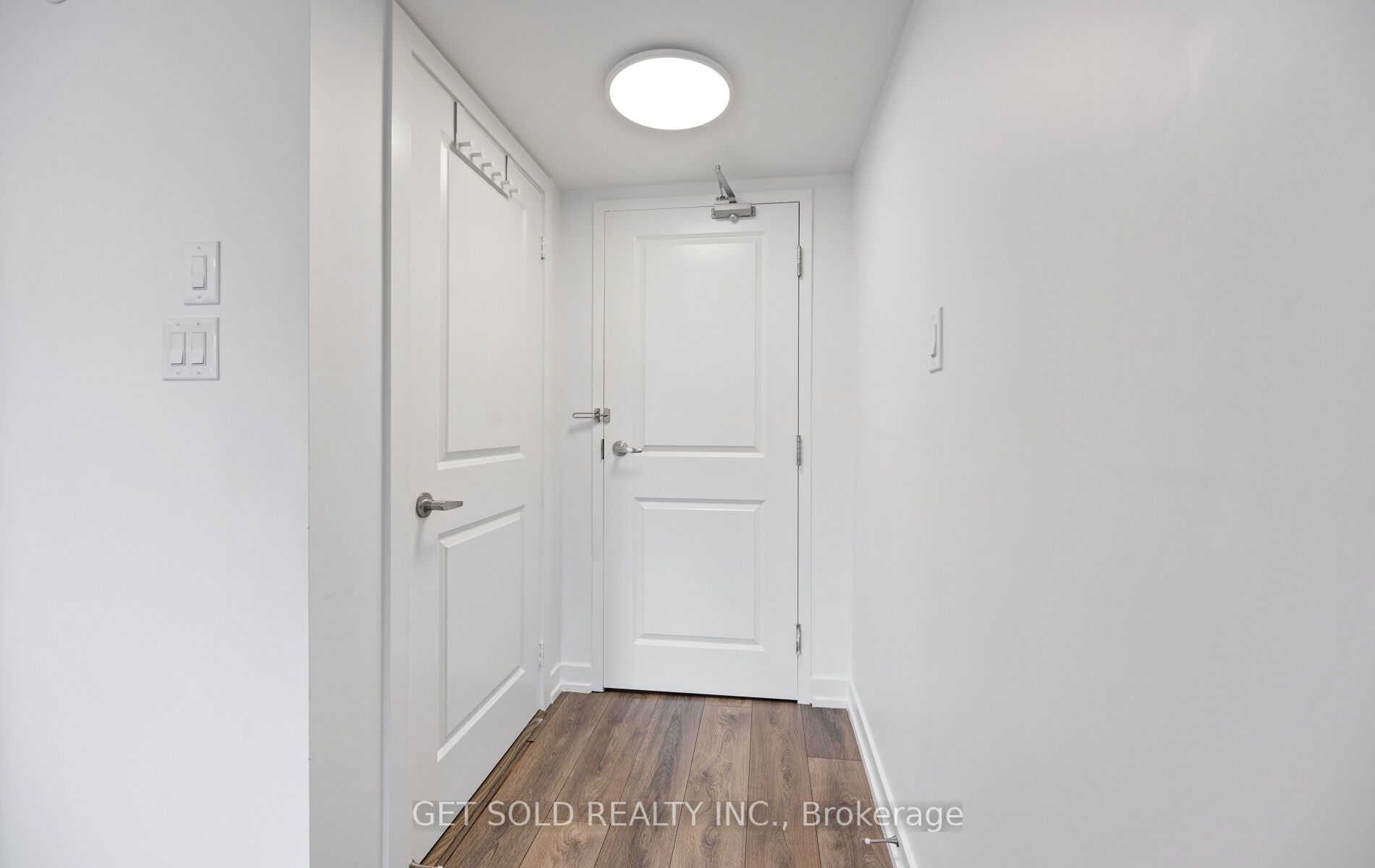 80 Parrotta Drive 132 Property Photo 8